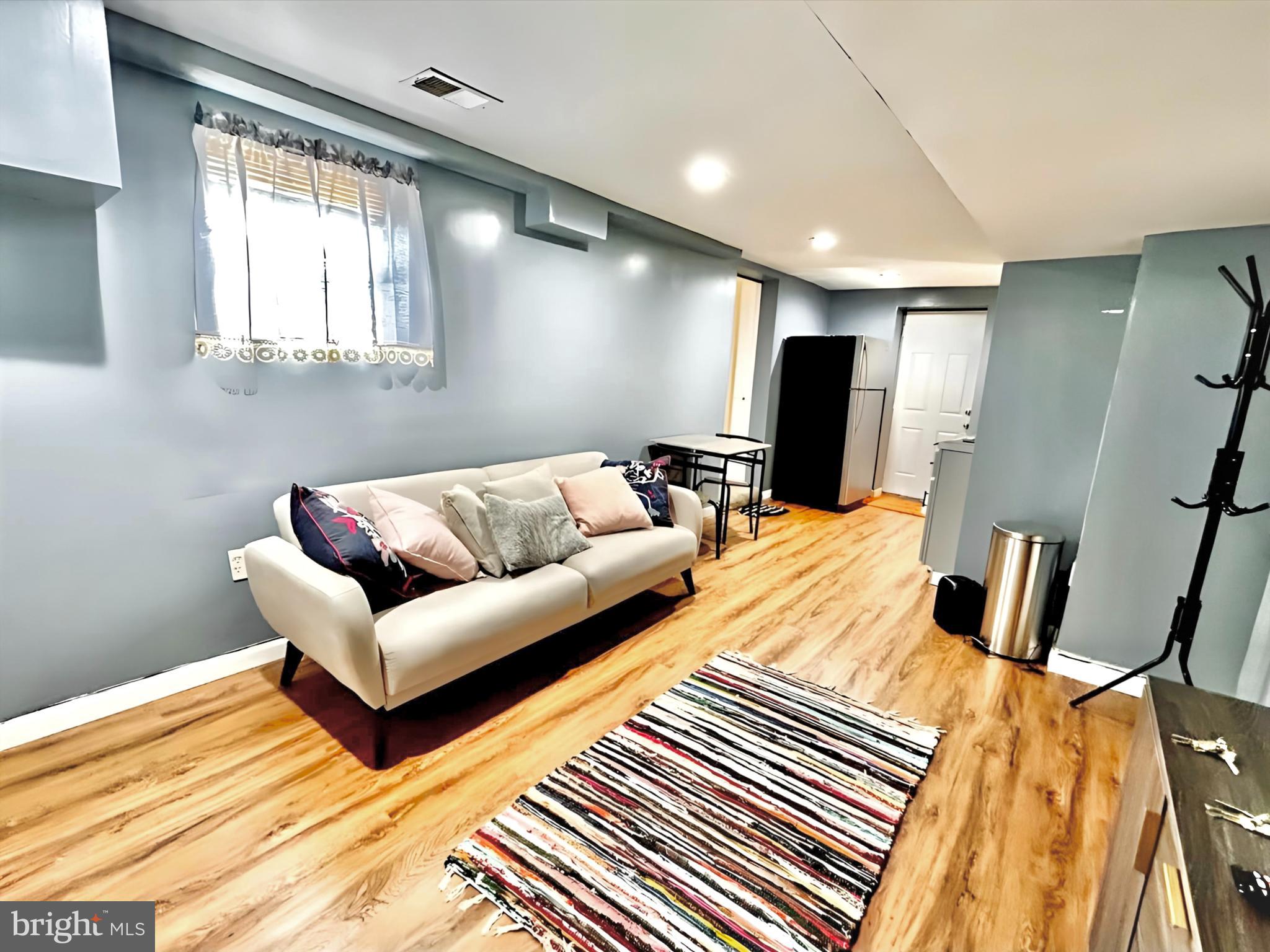 CAPITOL HEIGHTS - Residential Lease