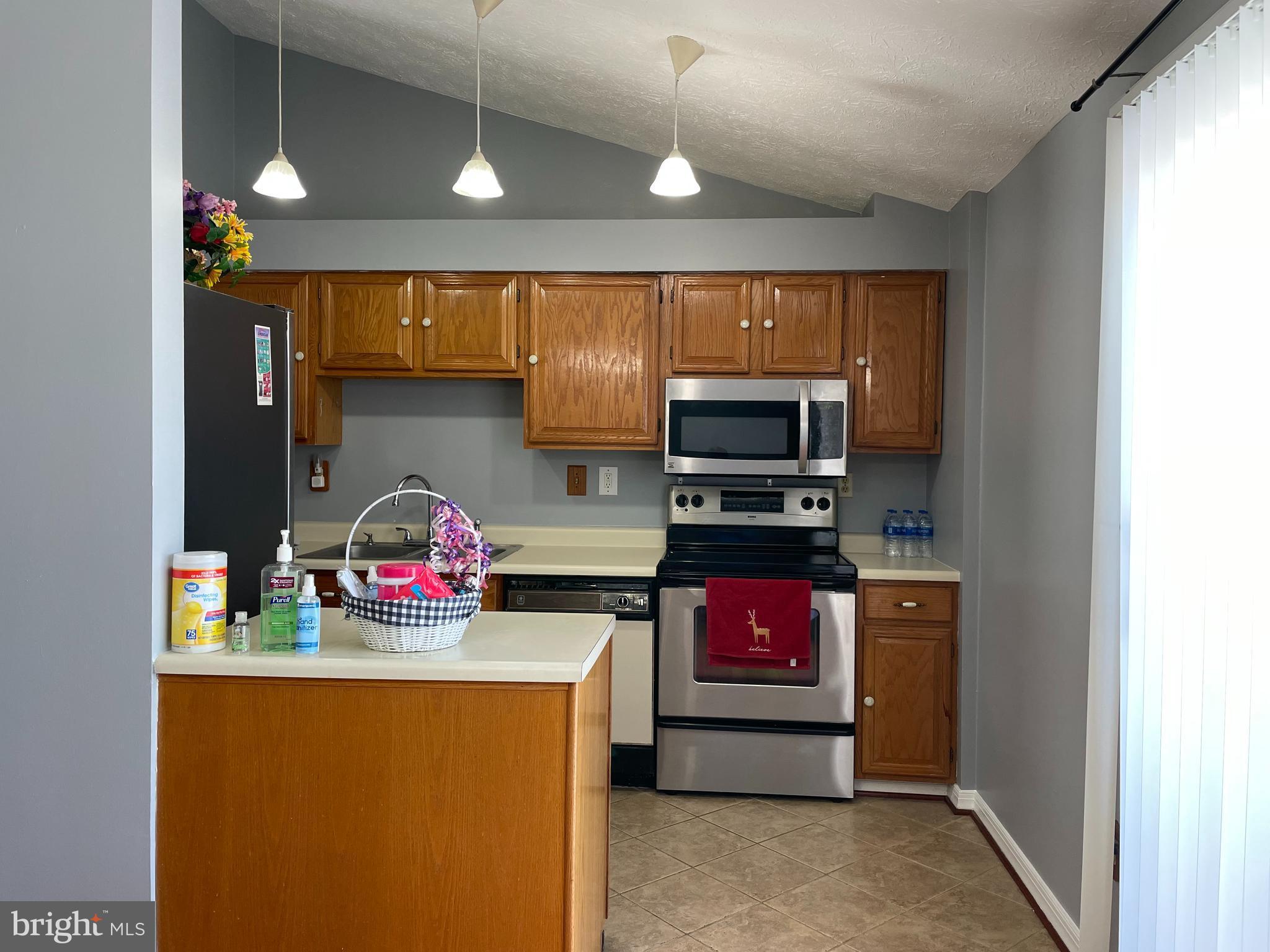 FAIRMONT - Residential