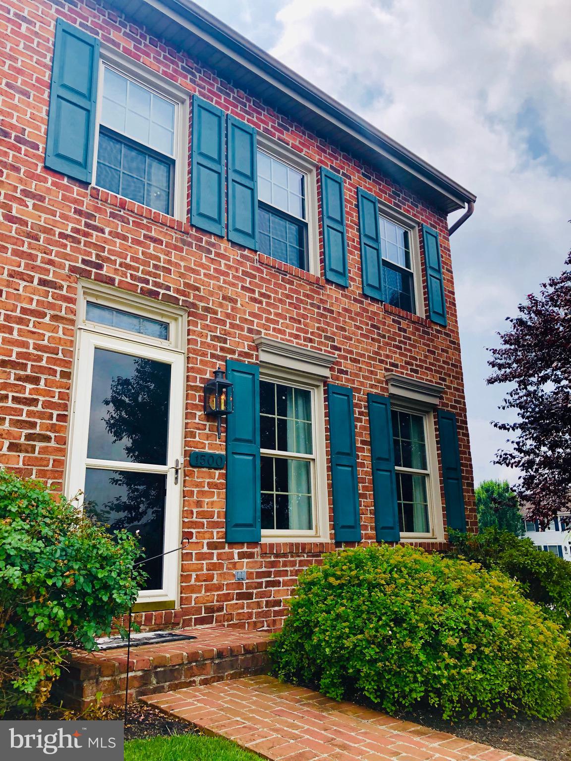 LOCATION! Easy access to I-81, 581 and major medical centers. End unit townhome with beautiful flooring throughout main level. Spacious kitchen and dining area with walkout rear deck. Finished lower level with extra storage space.   Master bedroom with walk-in closet.  ZERO lawn care and snow maintenance!