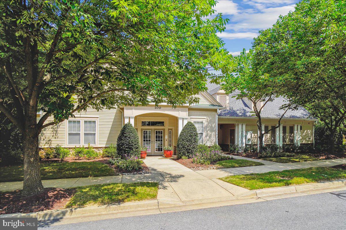 LAKELAND RIDGE - Residential