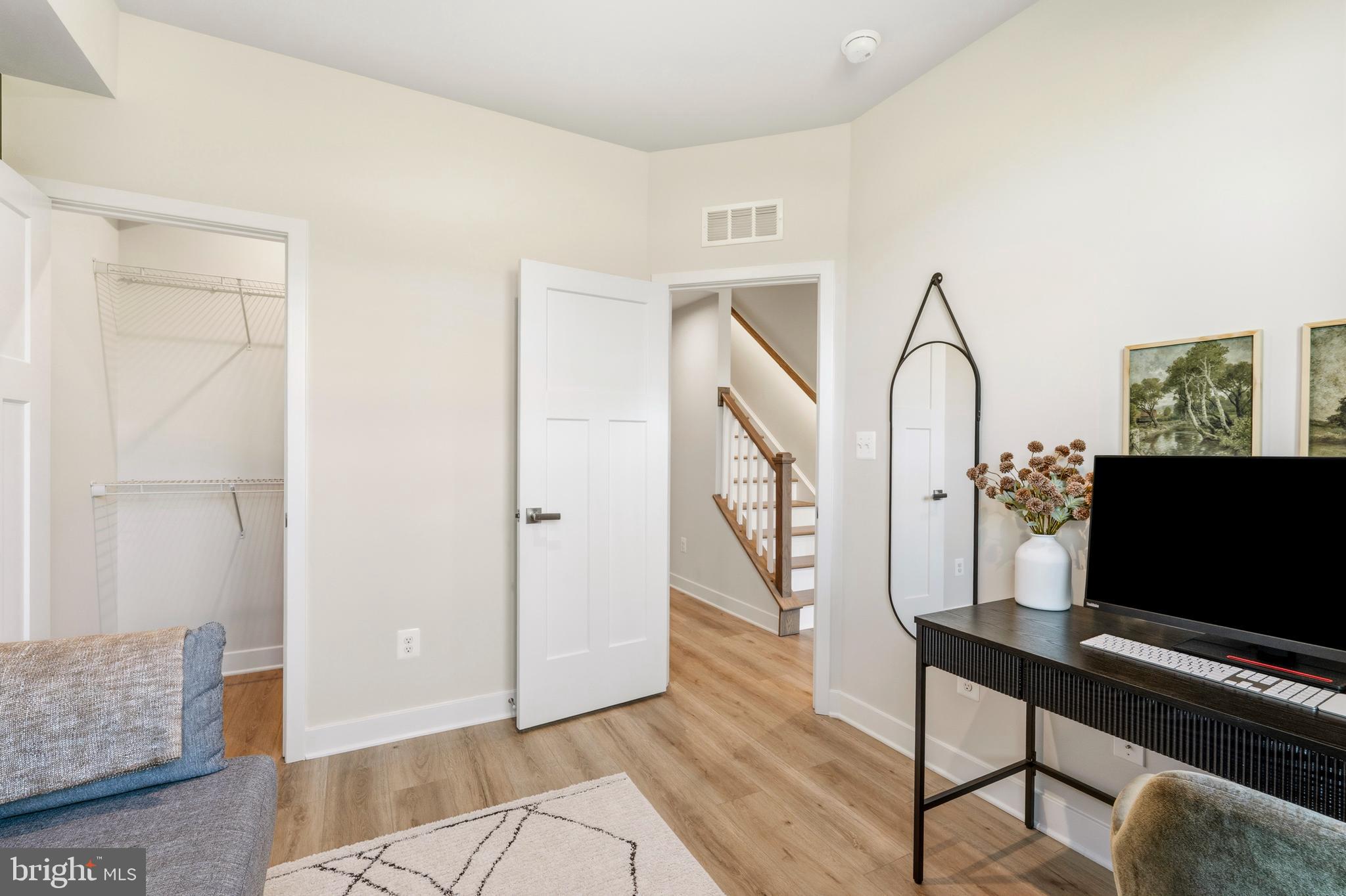 FOSTER'S GLEN - Residential