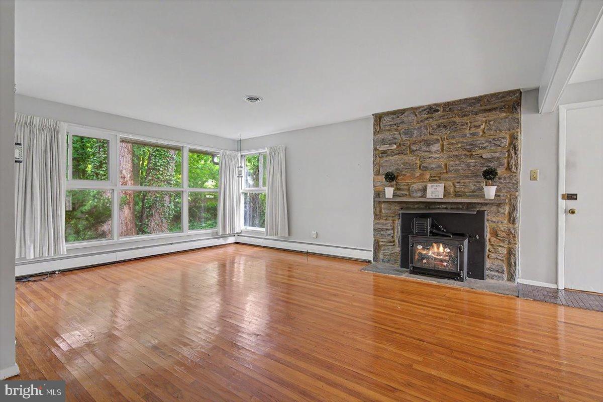KNOWLTONWOOD - Residential