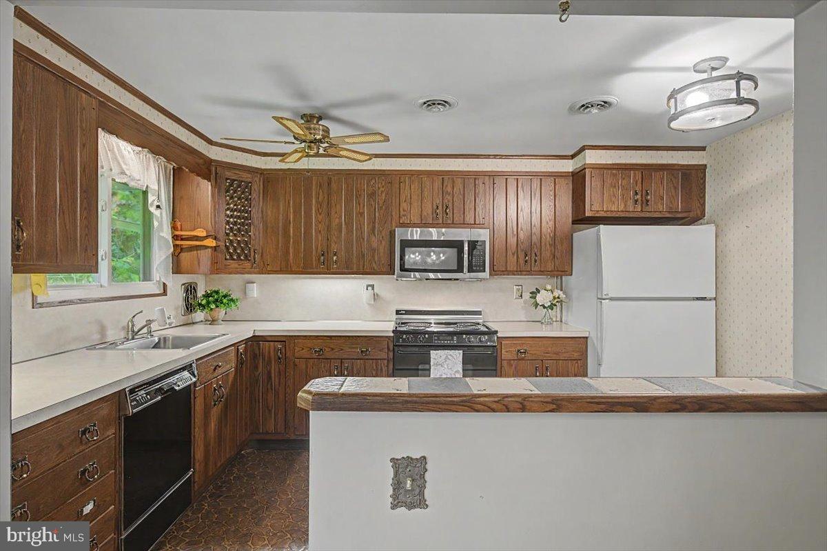 KNOWLTONWOOD - Residential