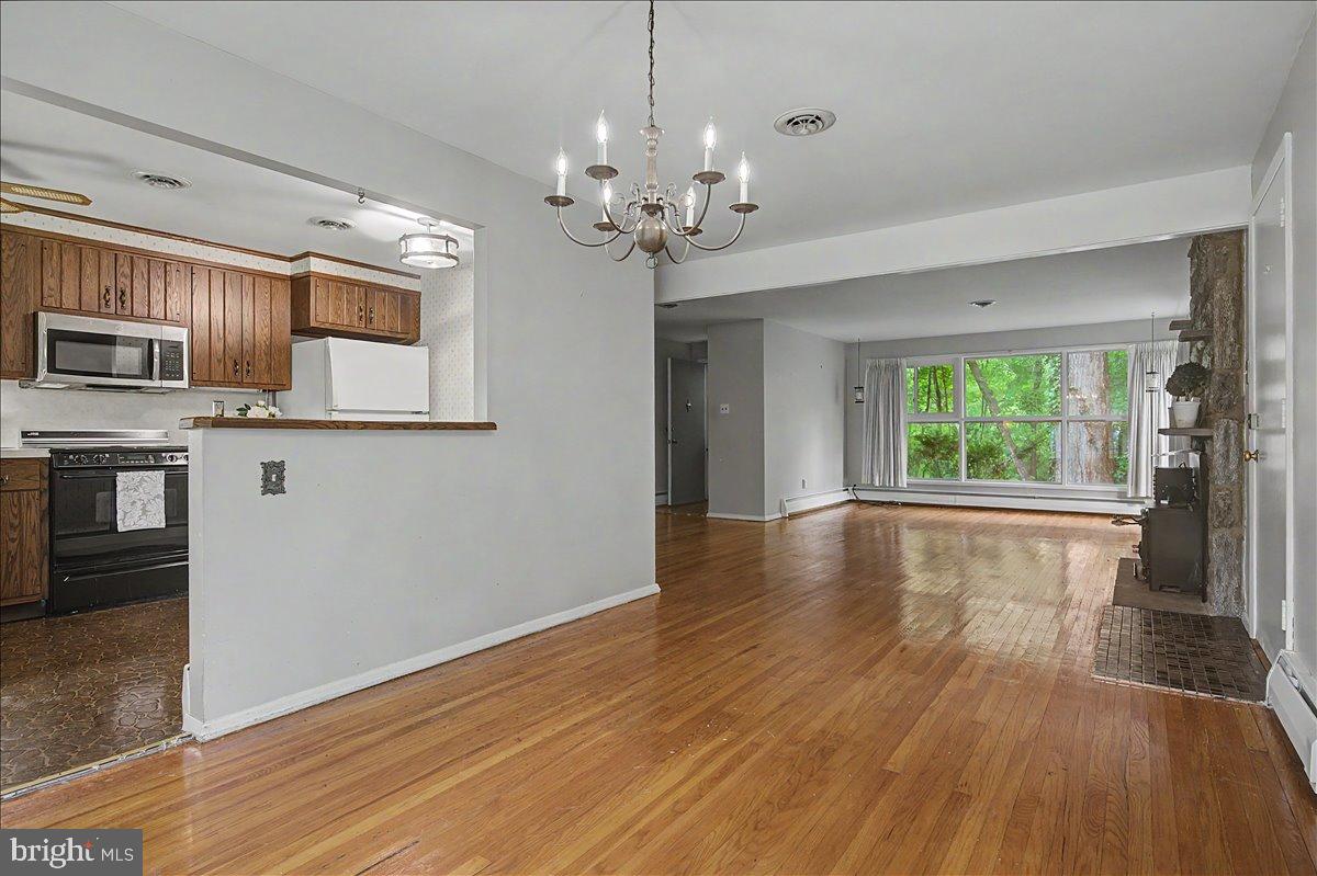 KNOWLTONWOOD - Residential