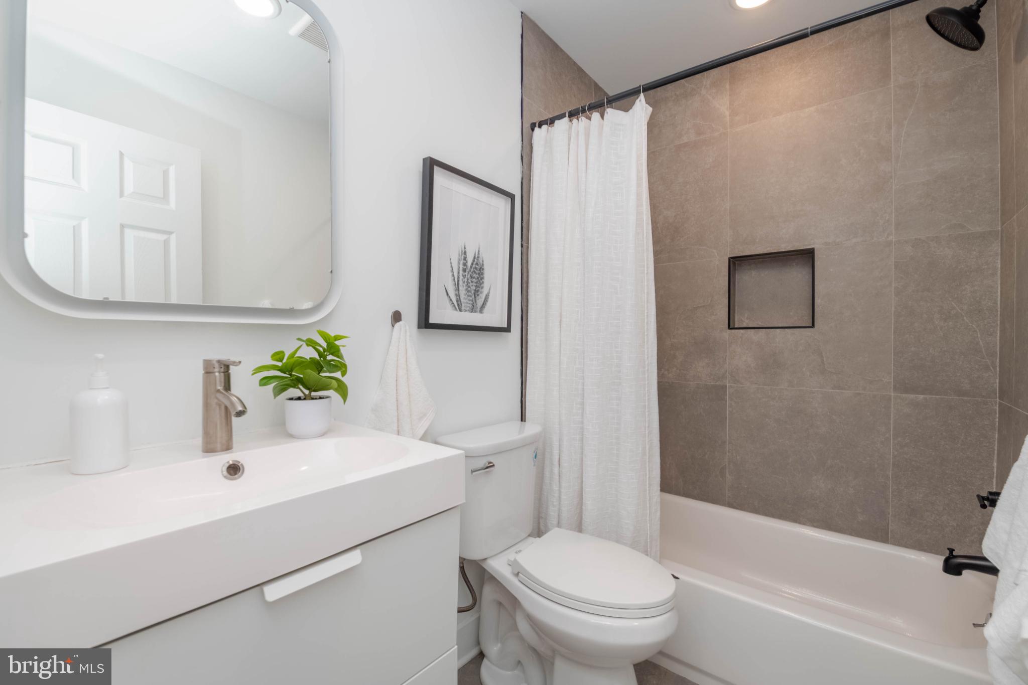 MCELDERRY PARK - Residential