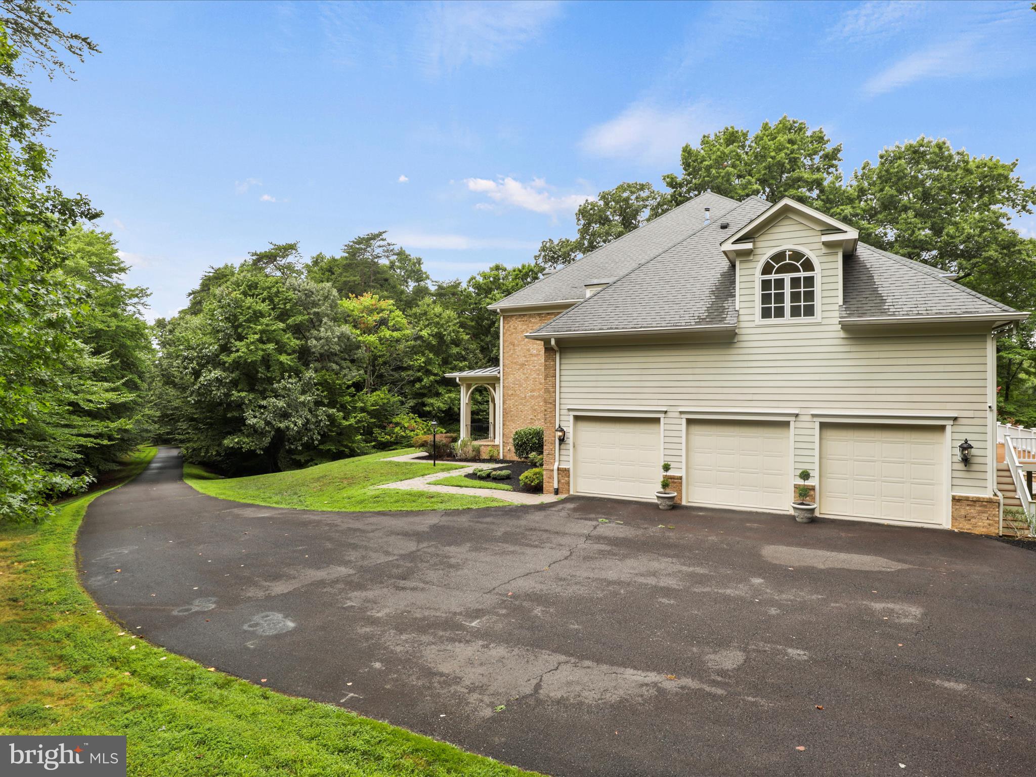 CLIFTON - Residential