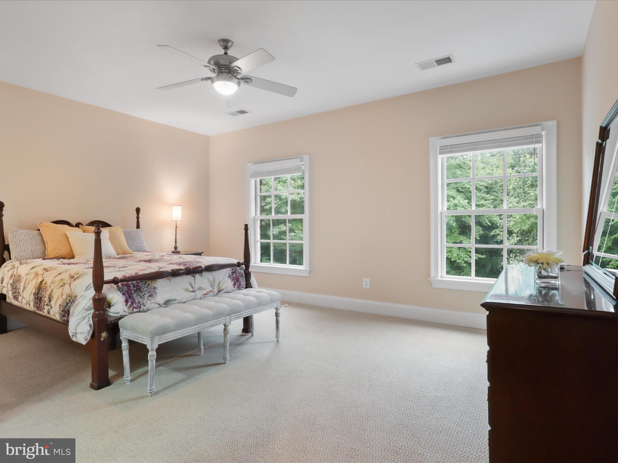 CLIFTON - Residential