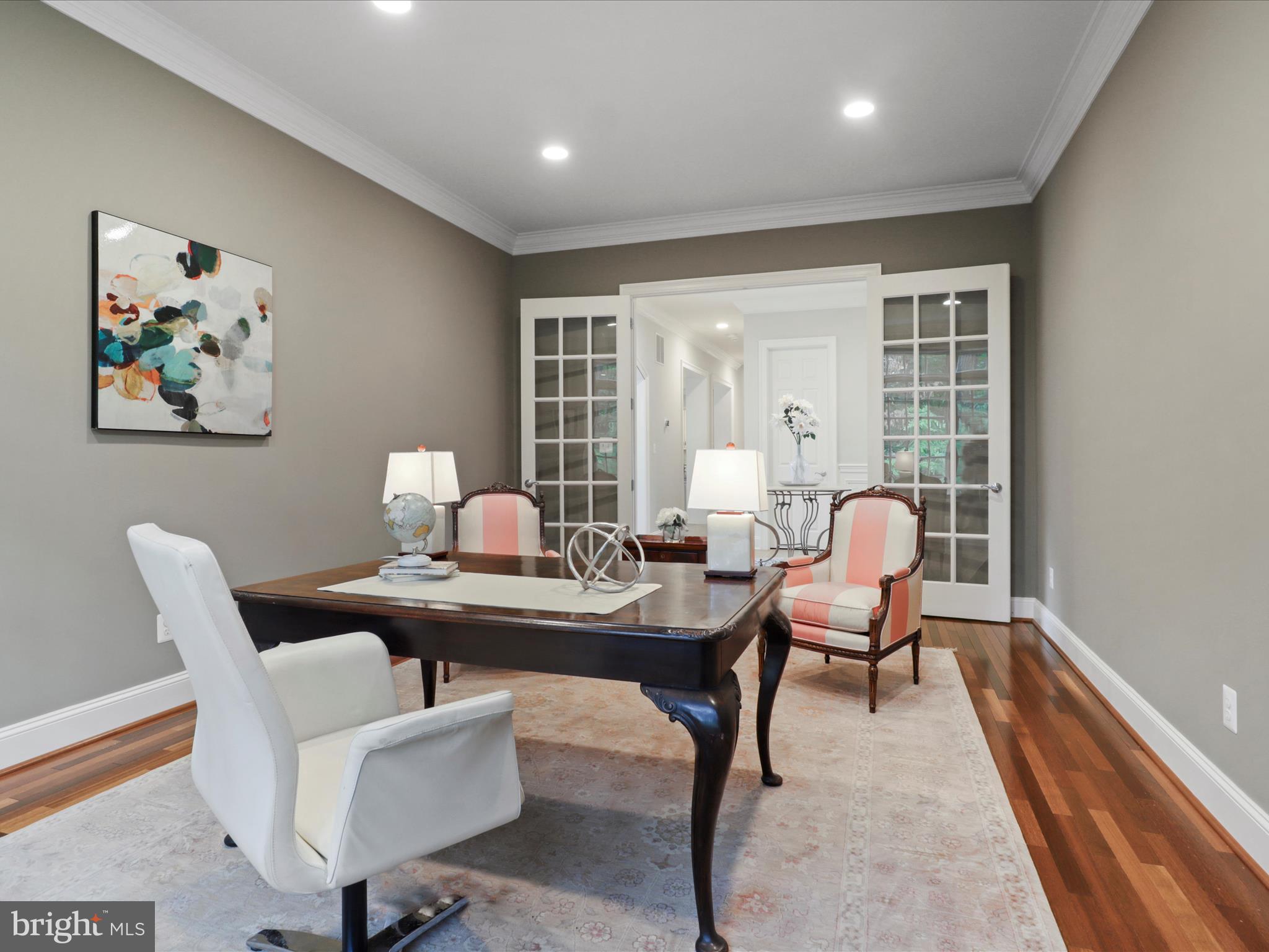 CLIFTON - Residential
