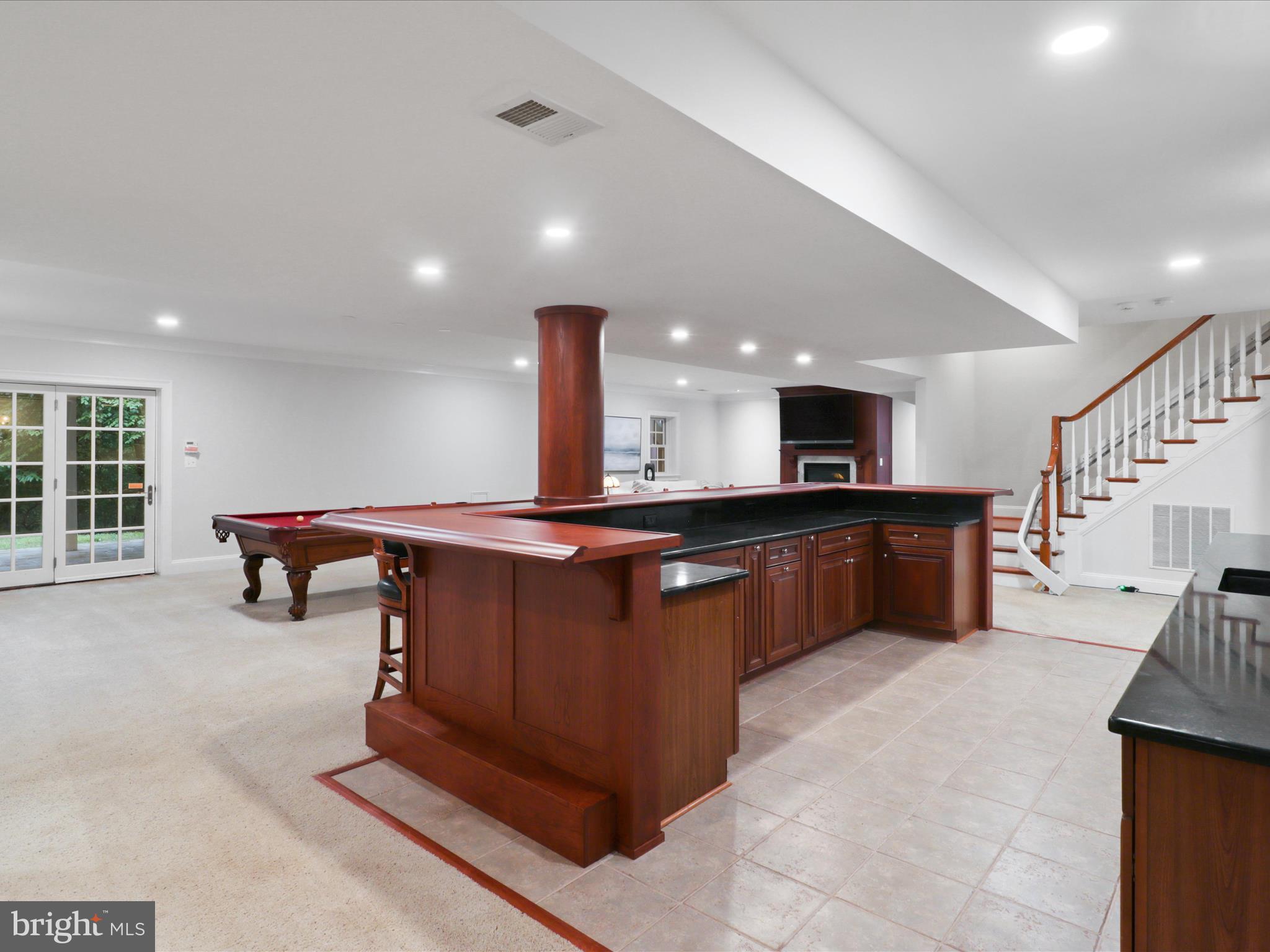 CLIFTON - Residential