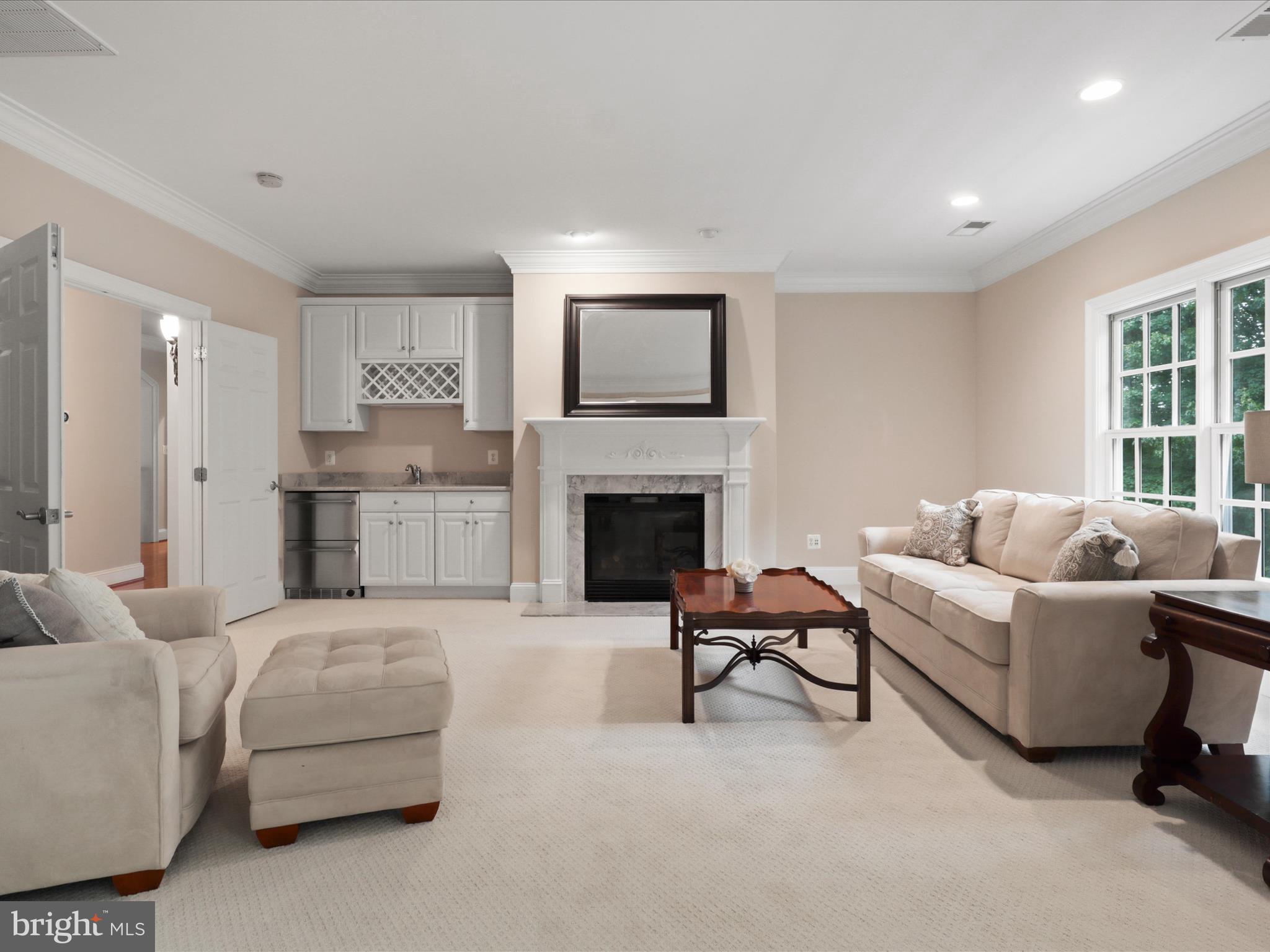 CLIFTON - Residential