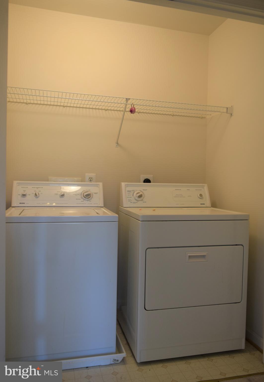 OAKMILL - Residential Lease