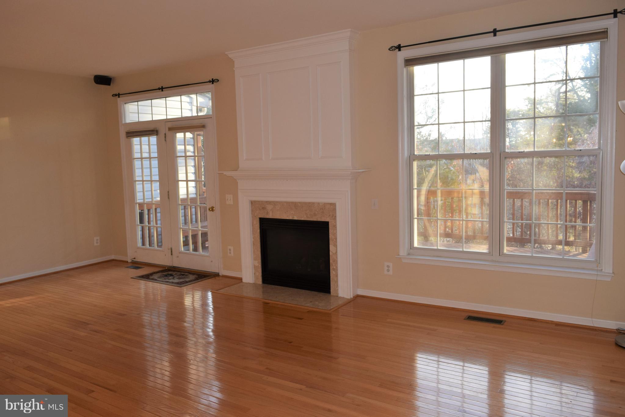 OAKMILL - Residential Lease