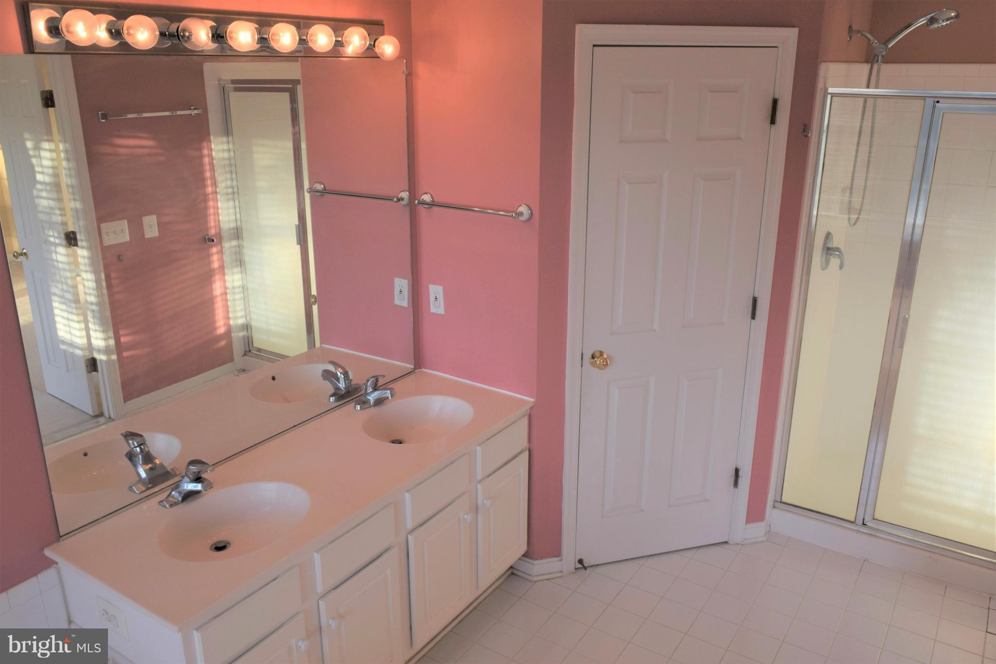 OAKMILL - Residential Lease