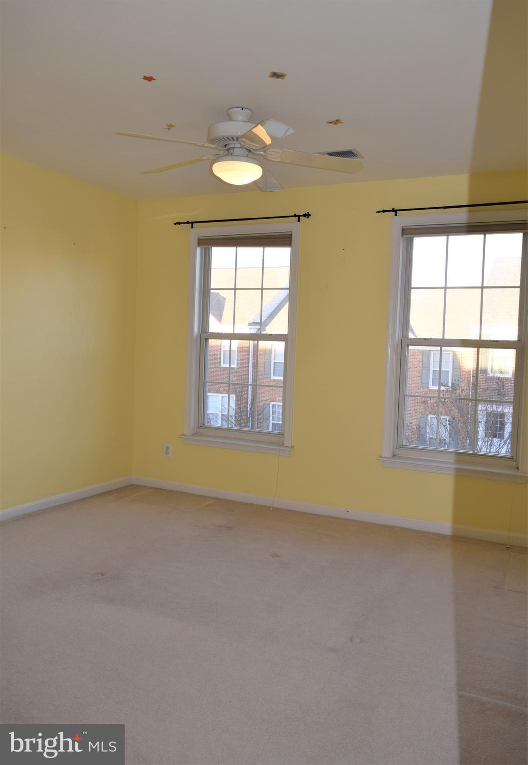OAKMILL - Residential Lease
