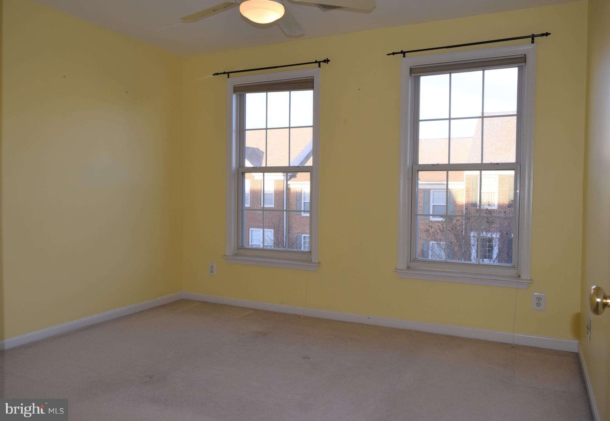 OAKMILL - Residential Lease