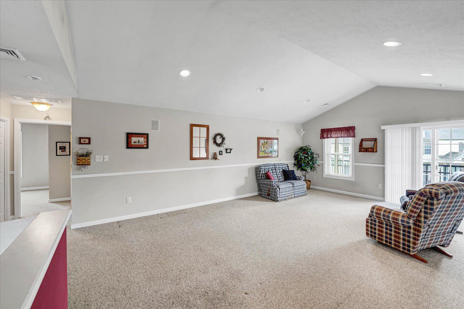 VILLAGE AT PENN STATE - HOMECOMING RIDGE II - Residential