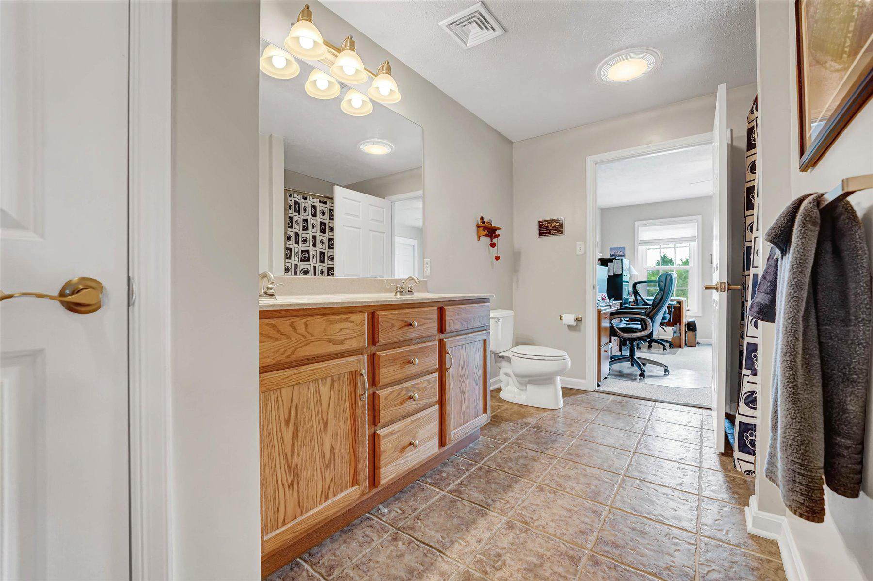 VILLAGE AT PENN STATE - HOMECOMING RIDGE II - Residential