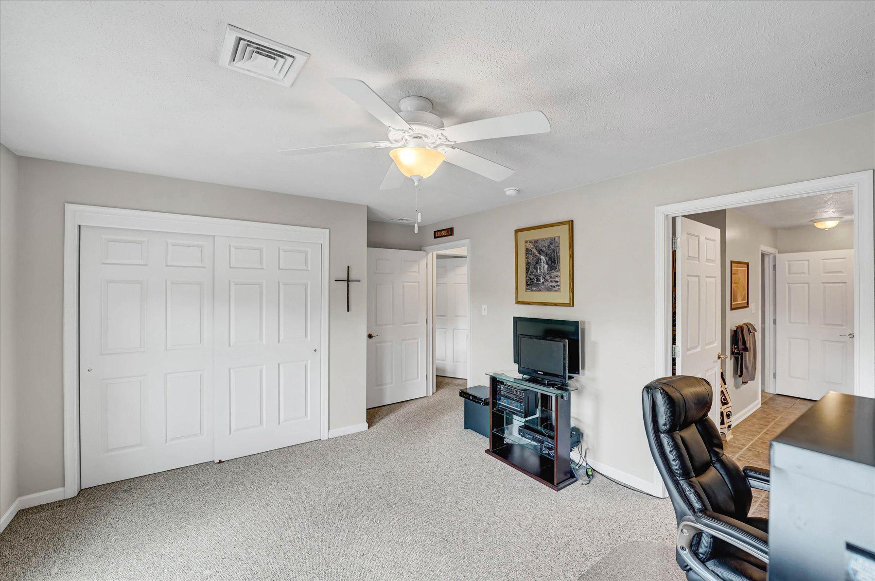 VILLAGE AT PENN STATE - HOMECOMING RIDGE II - Residential