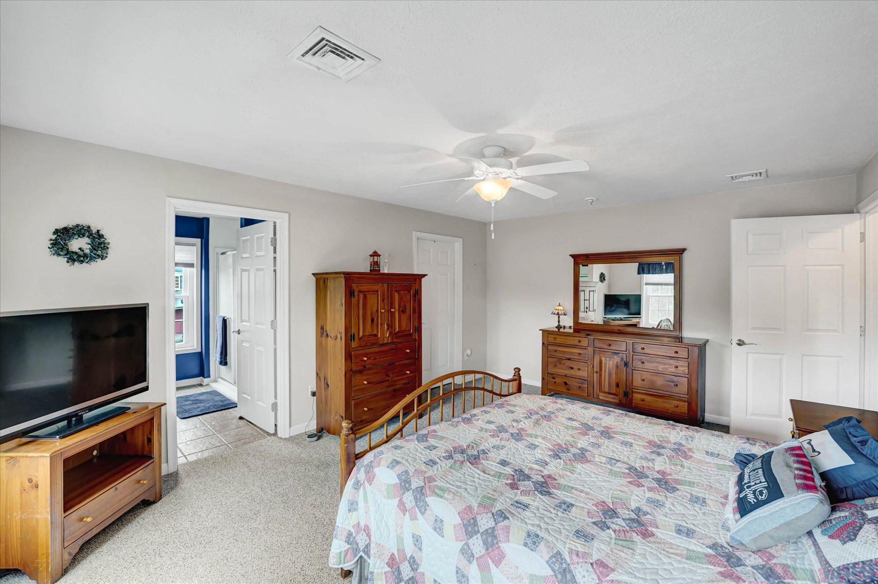 VILLAGE AT PENN STATE - HOMECOMING RIDGE II - Residential