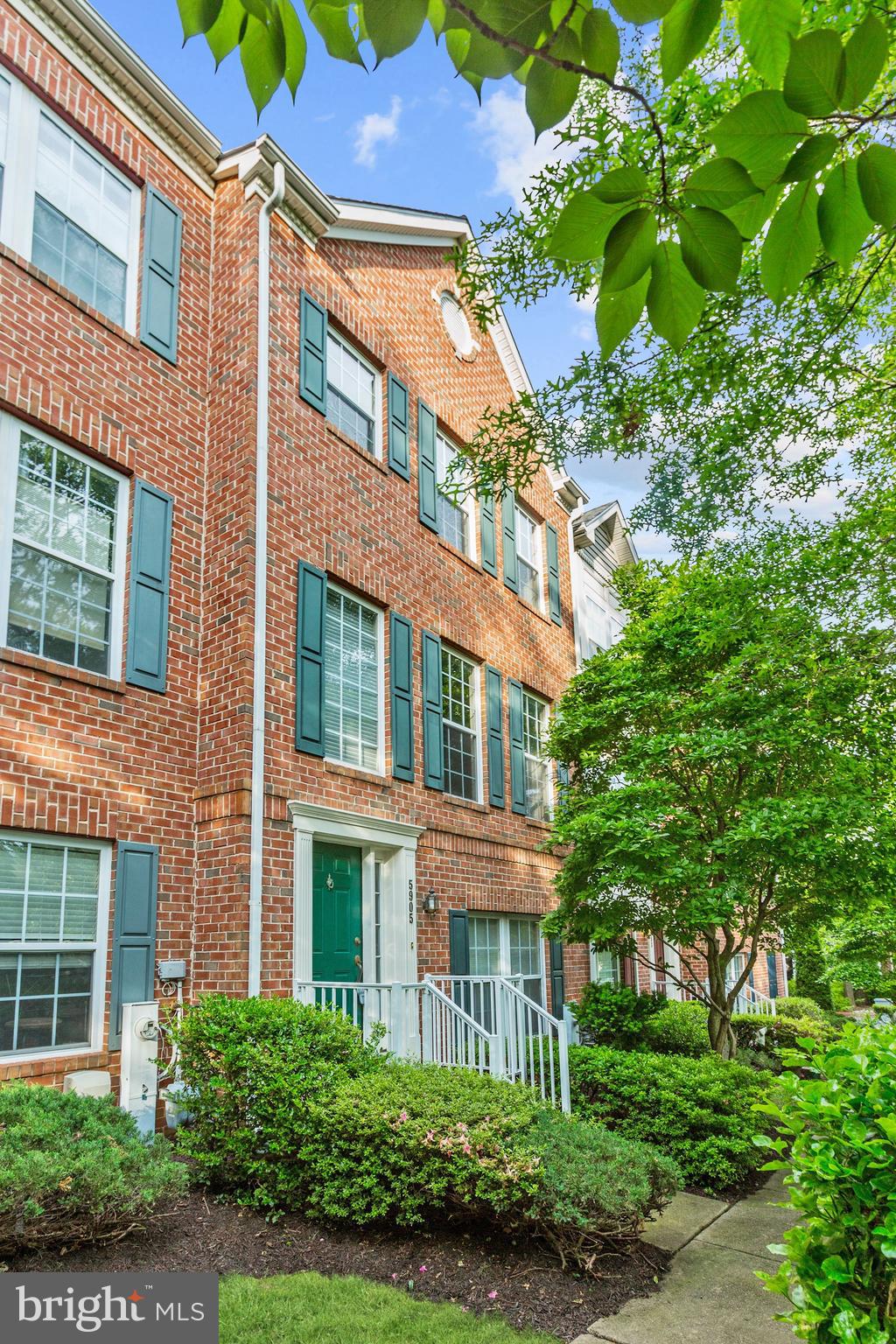 VILLAGE OF RIVER HILL - Residential Lease