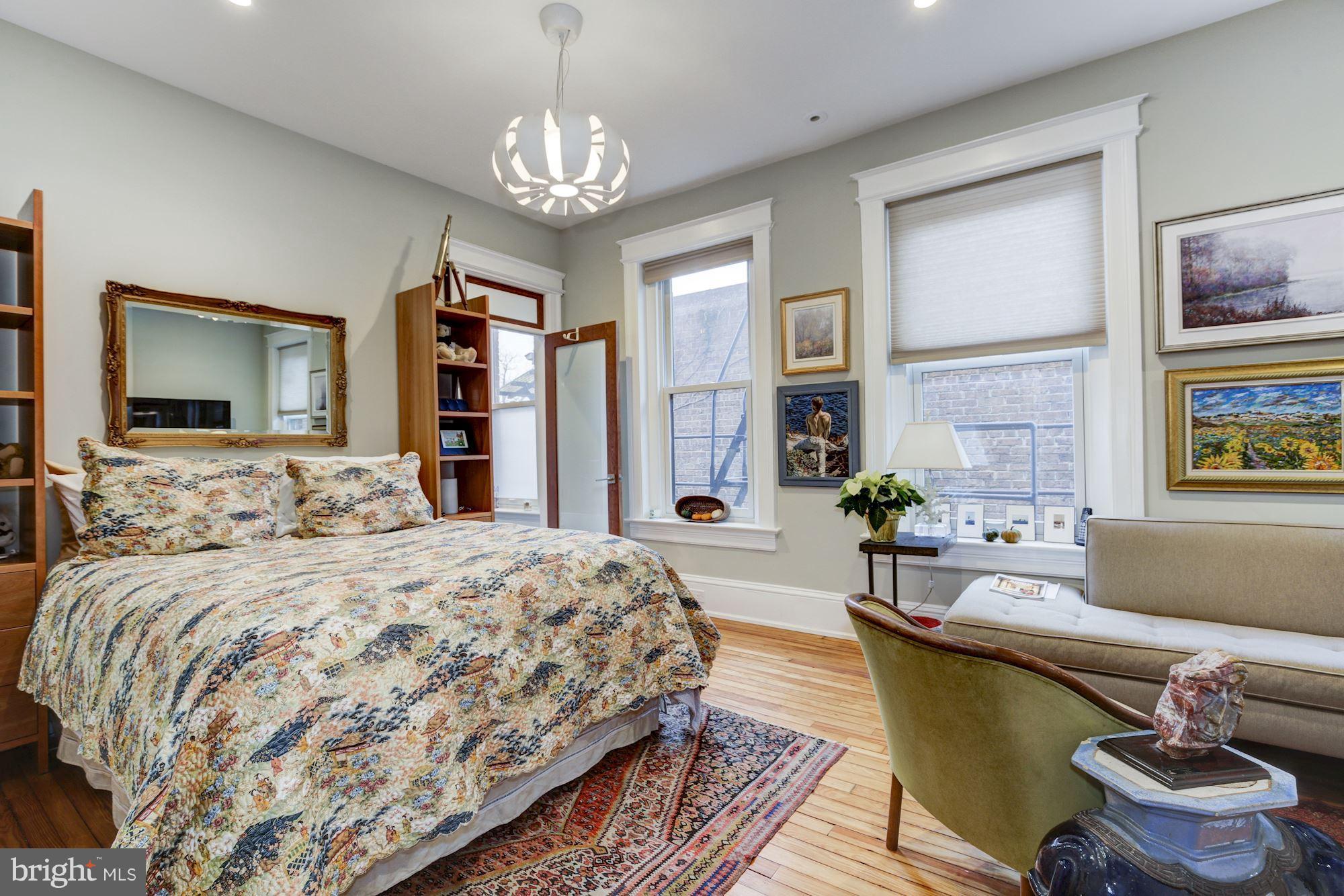 CAPITOL HILL - Residential