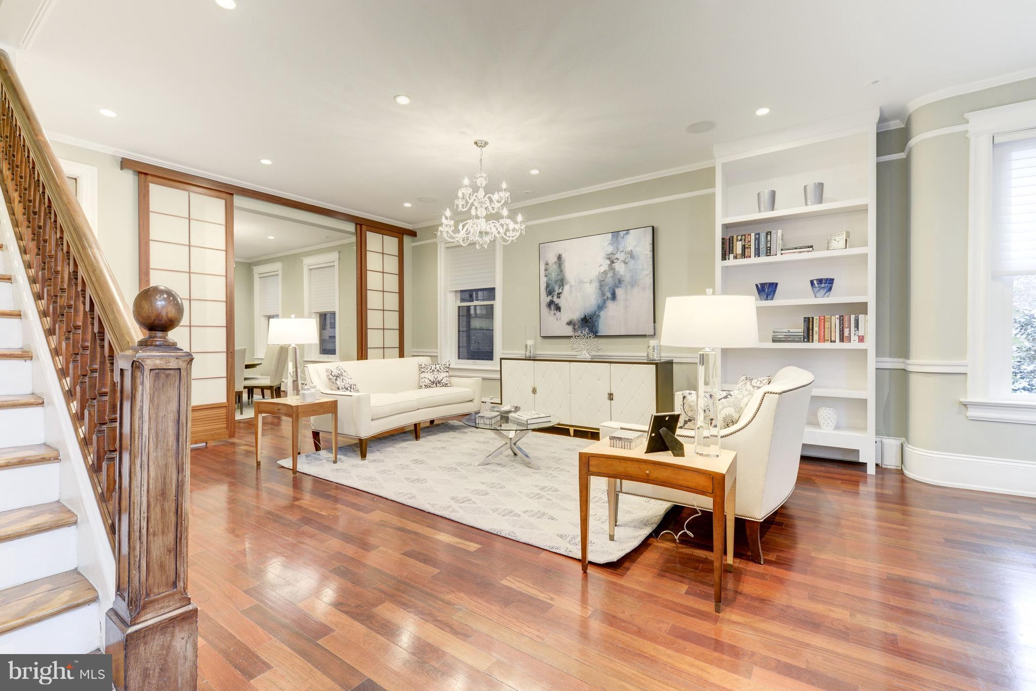 CAPITOL HILL - Residential