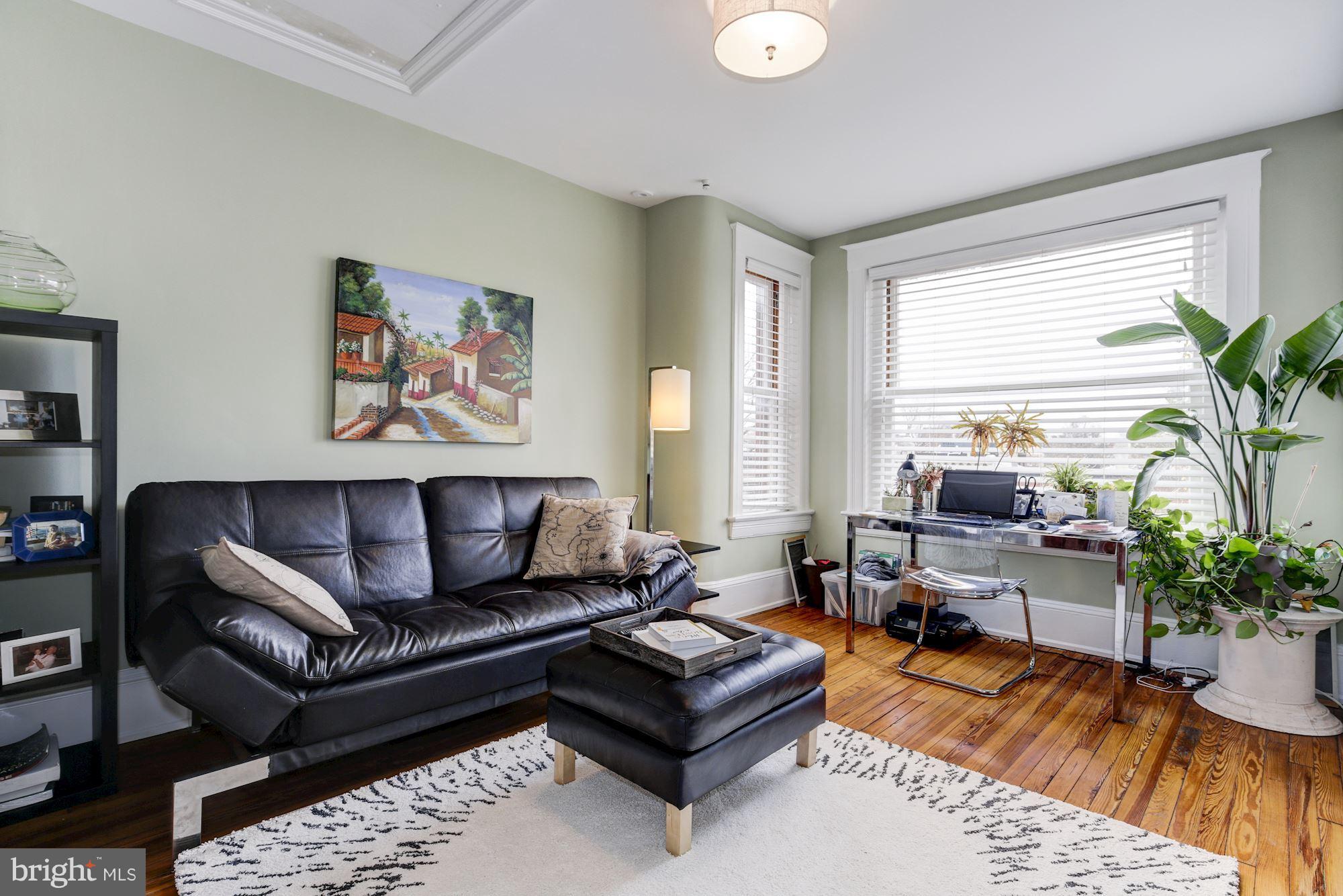 CAPITOL HILL - Residential