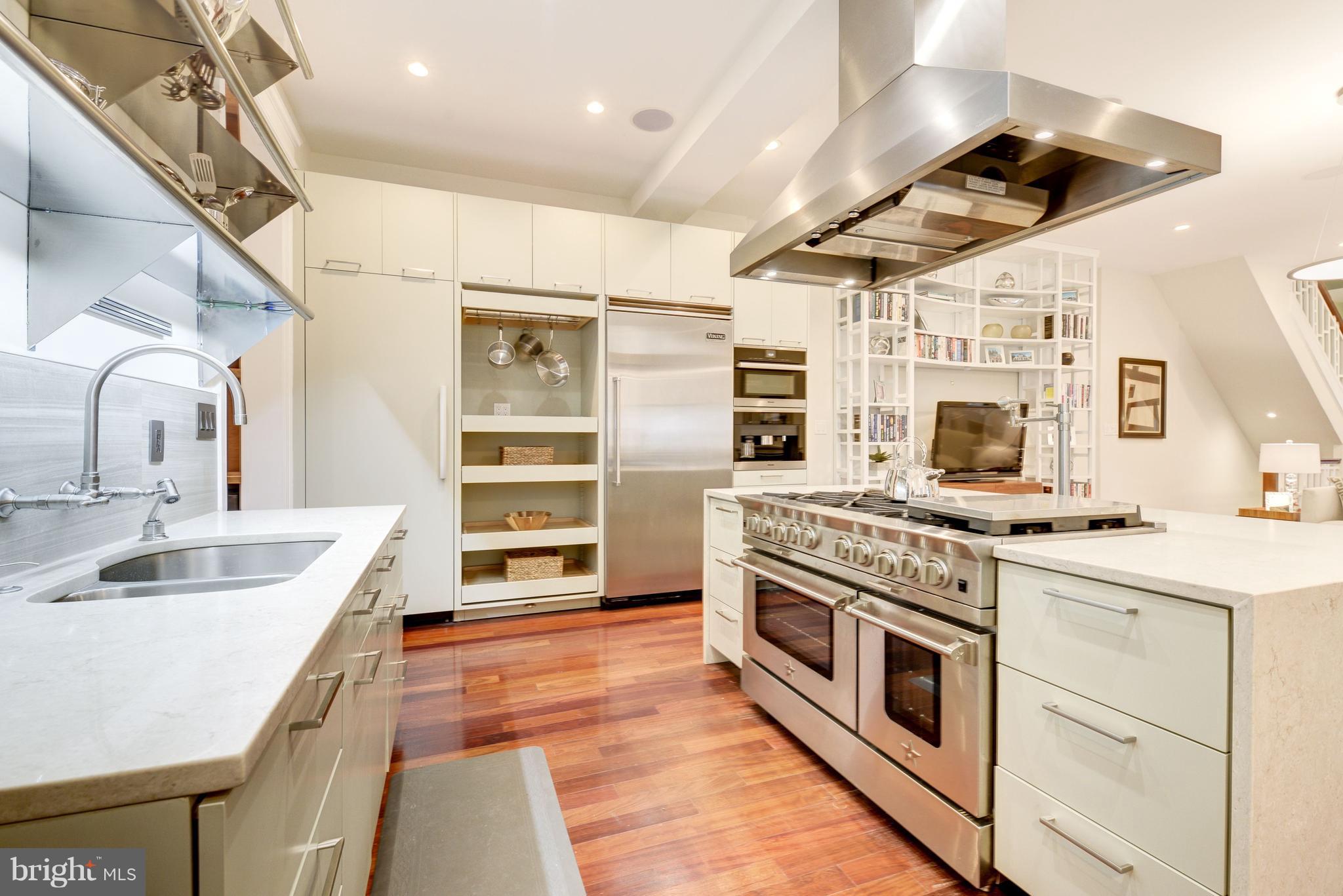 CAPITOL HILL - Residential