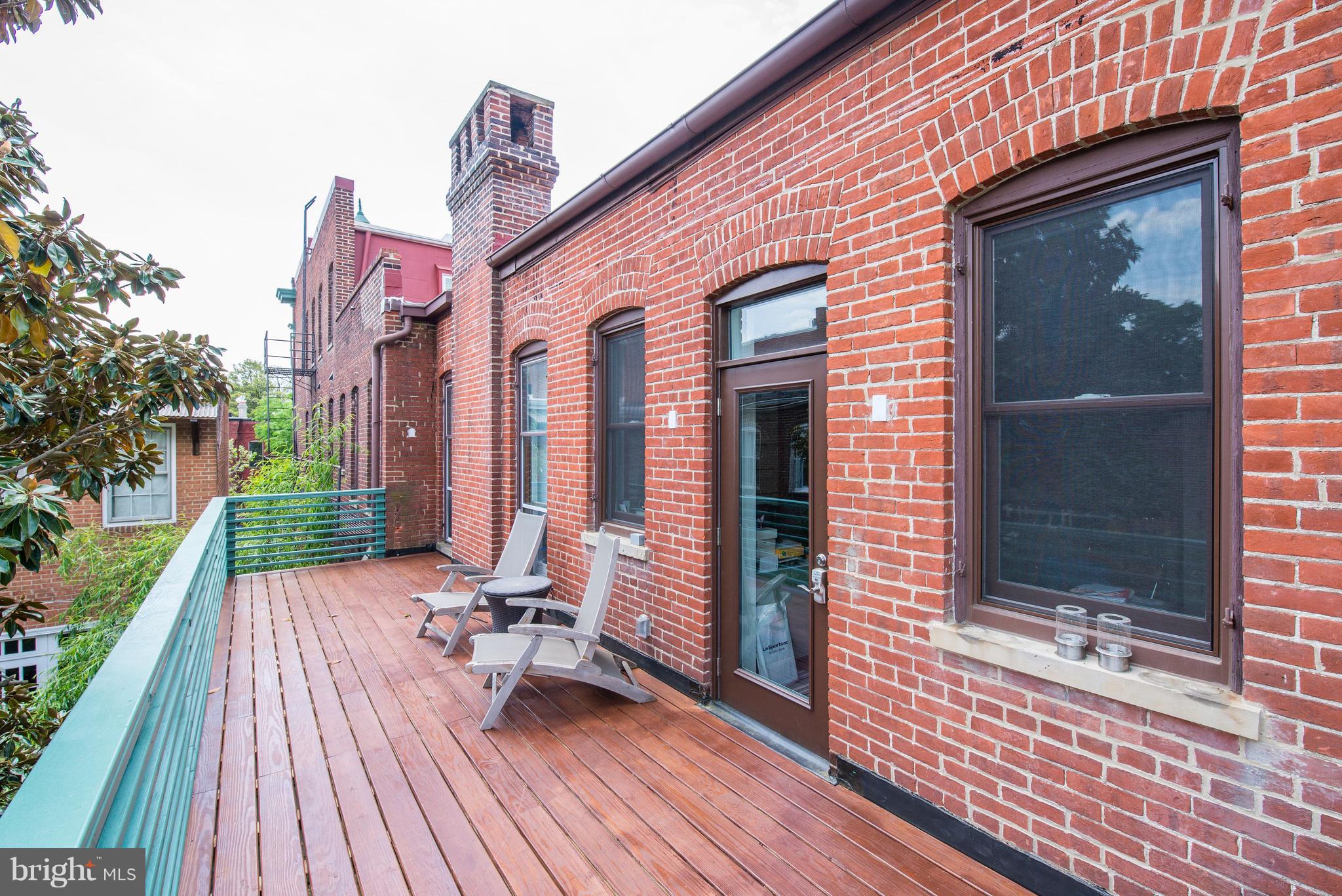 CAPITOL HILL - Residential