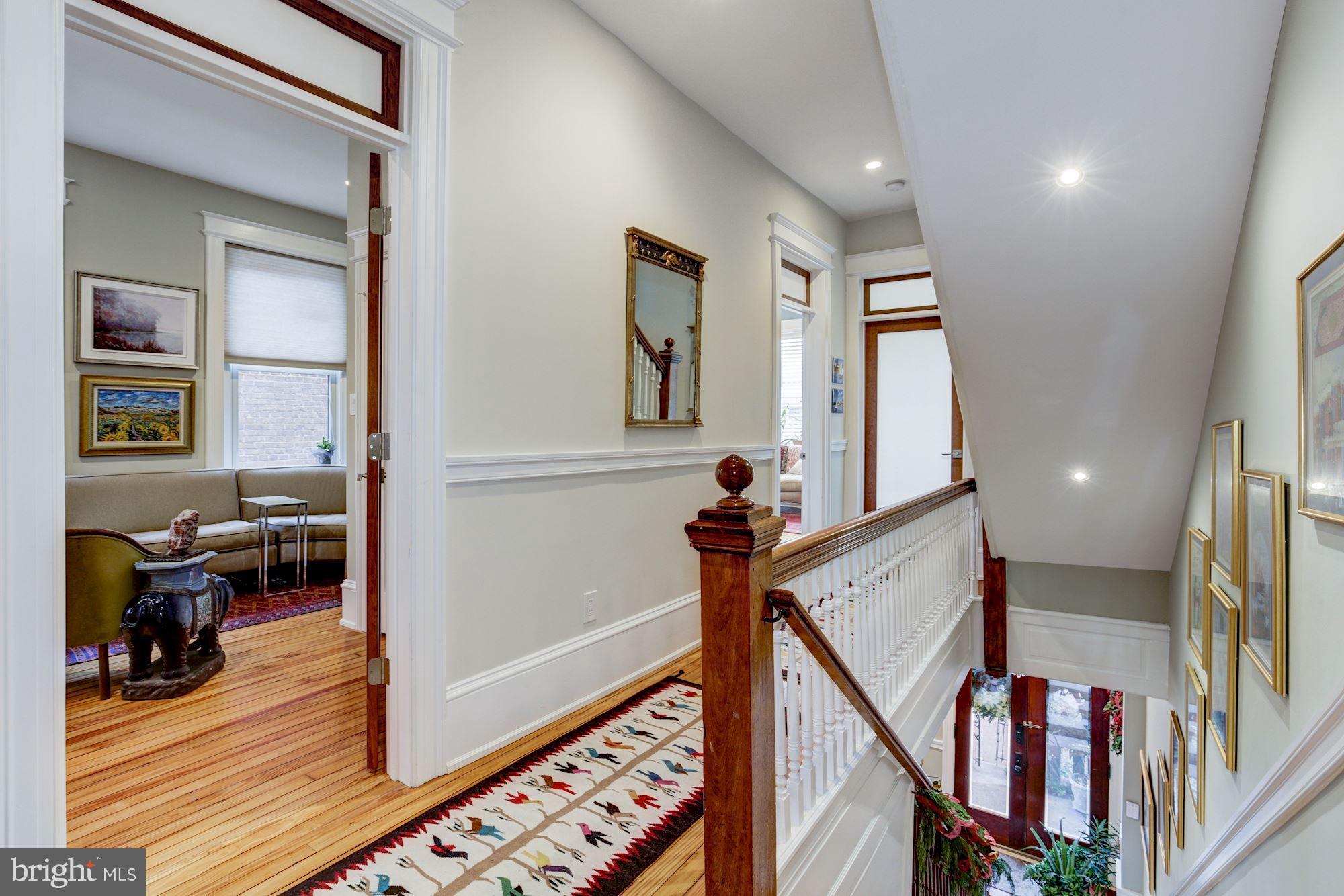 CAPITOL HILL - Residential