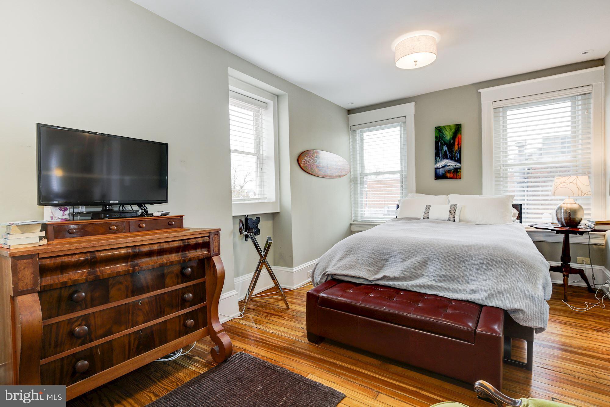 CAPITOL HILL - Residential