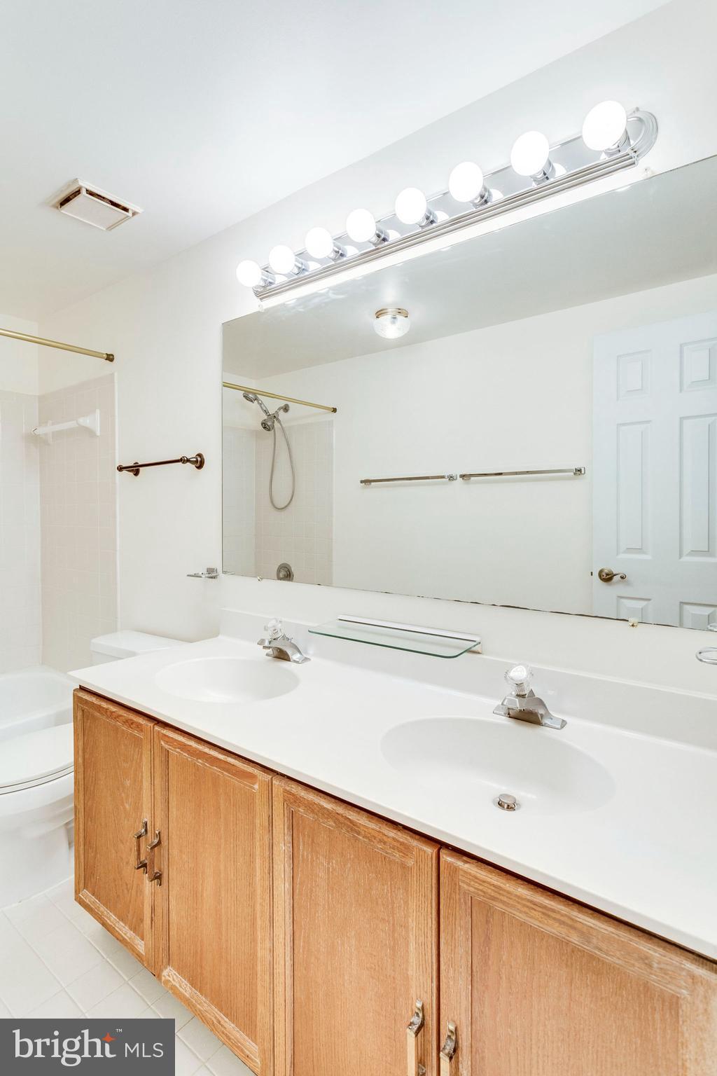 VAN DORN VILLAGE - Residential Lease