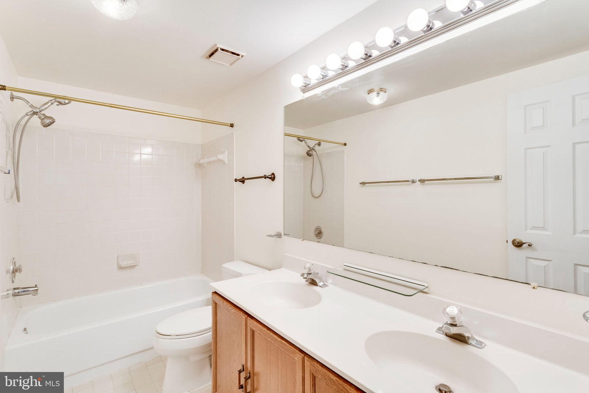 VAN DORN VILLAGE - Residential Lease