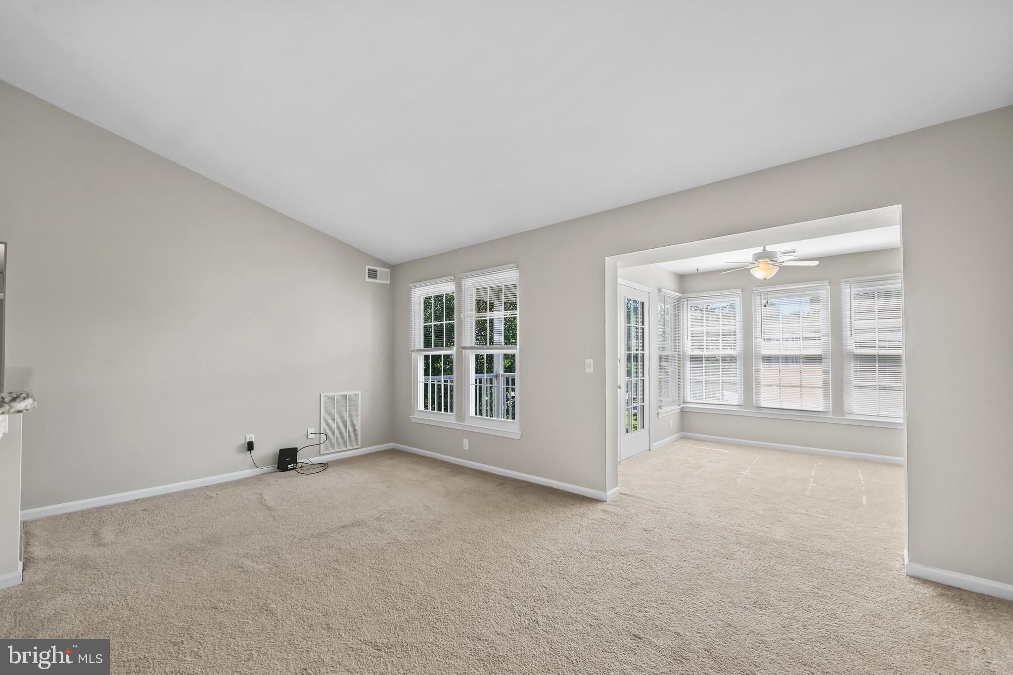 SHERBROOKE CONDO - Residential