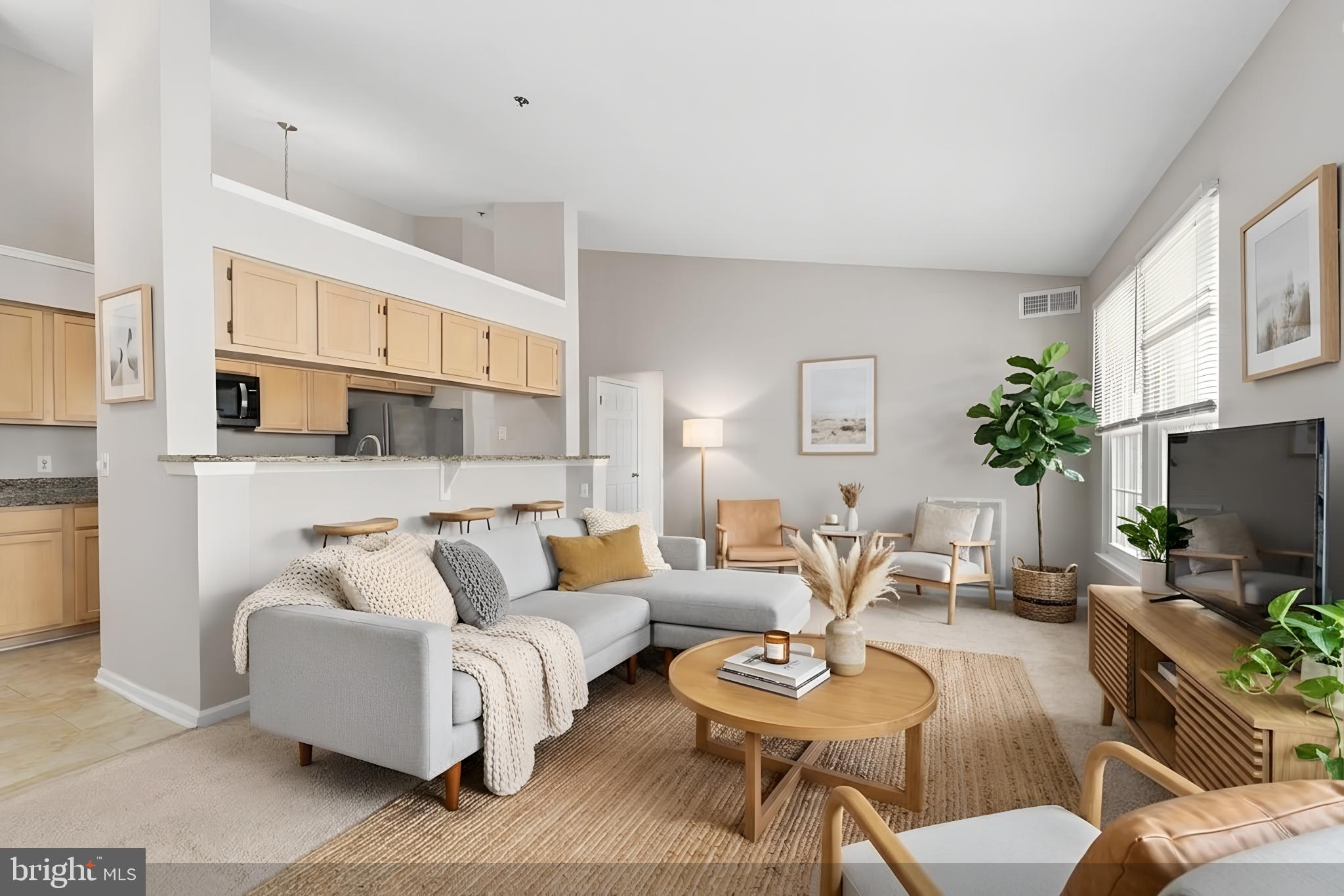 SHERBROOKE CONDO - Residential