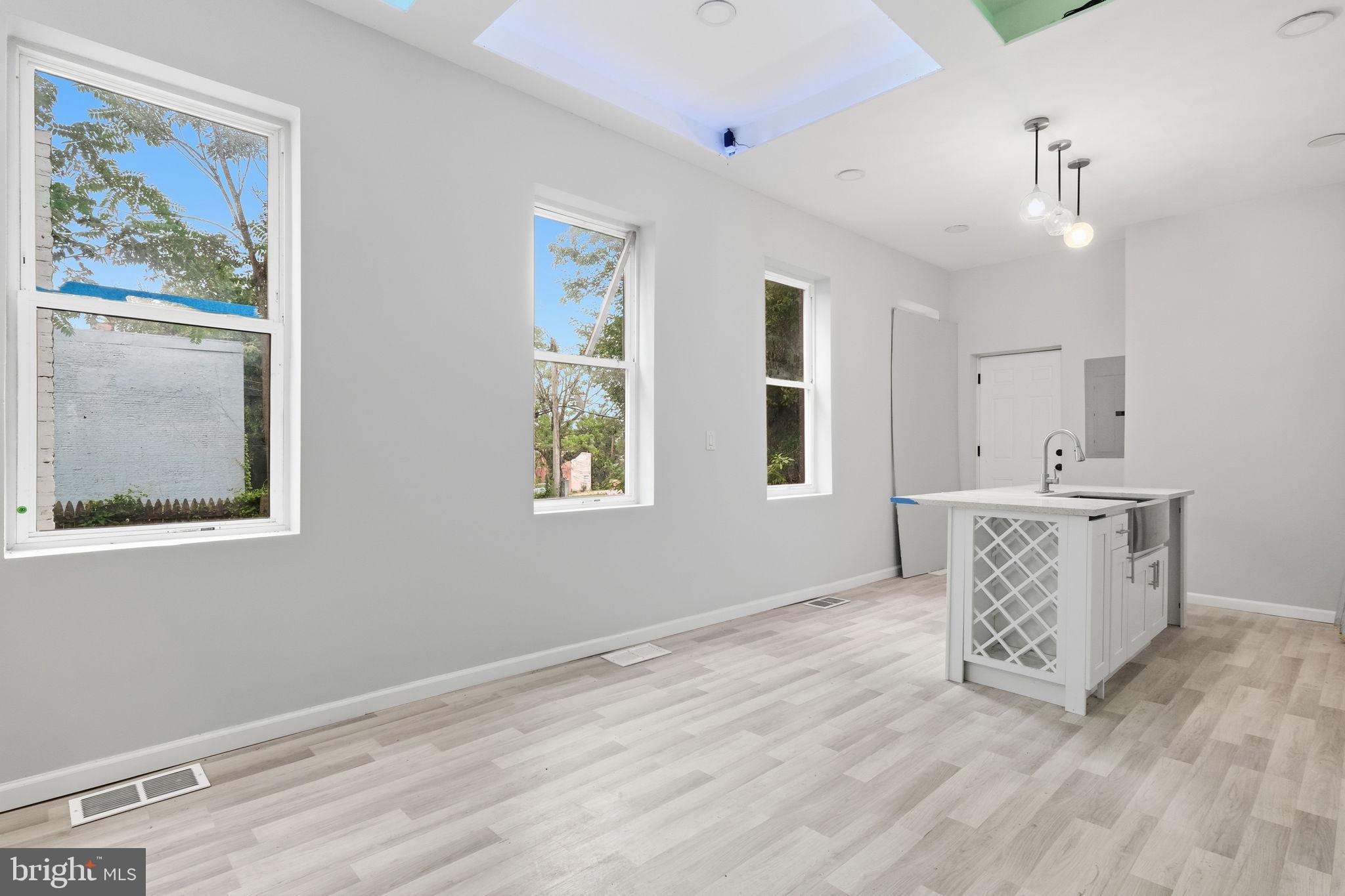 EDMONDSON - Residential