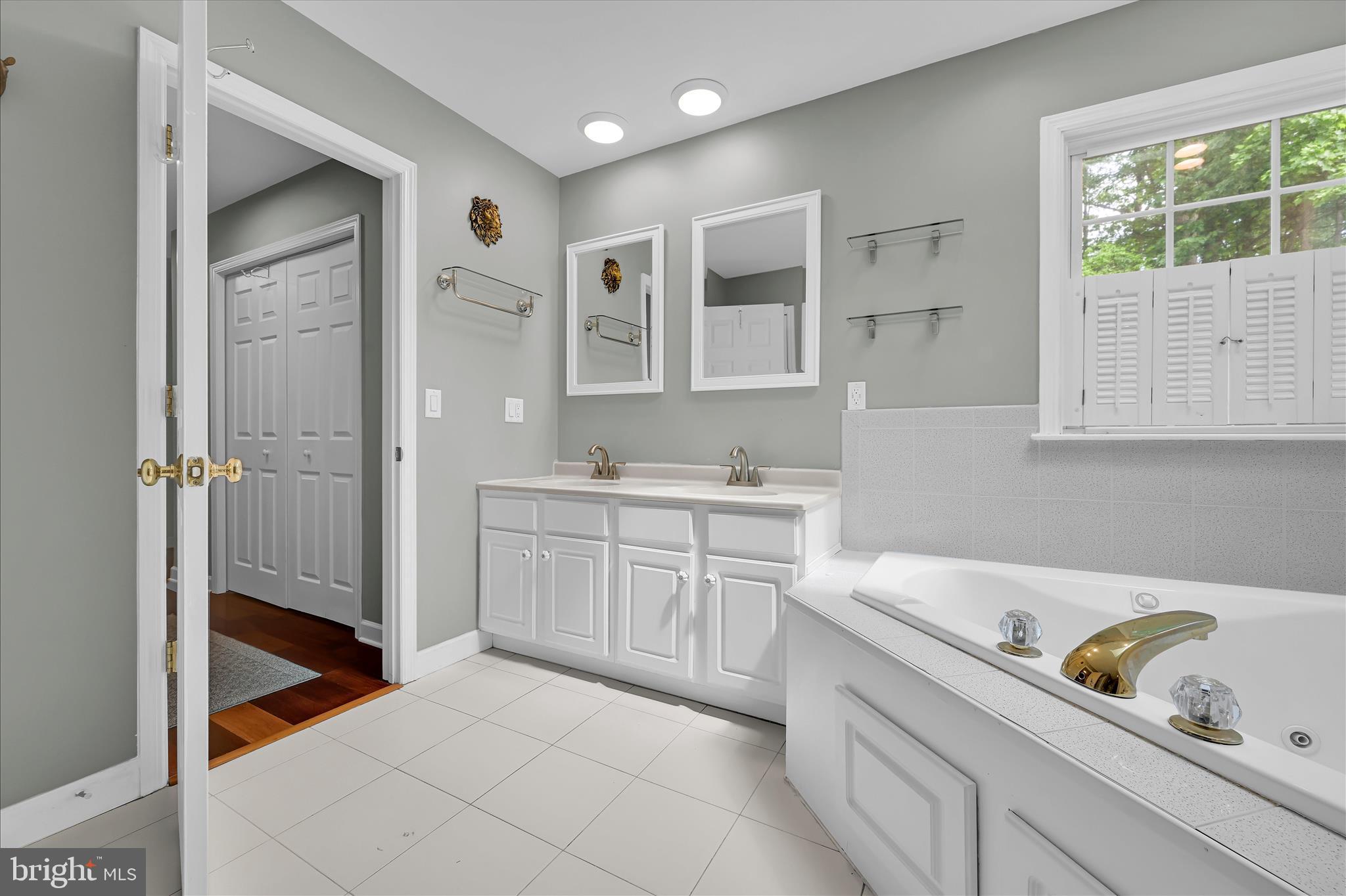 FRENCH CREEK - Residential