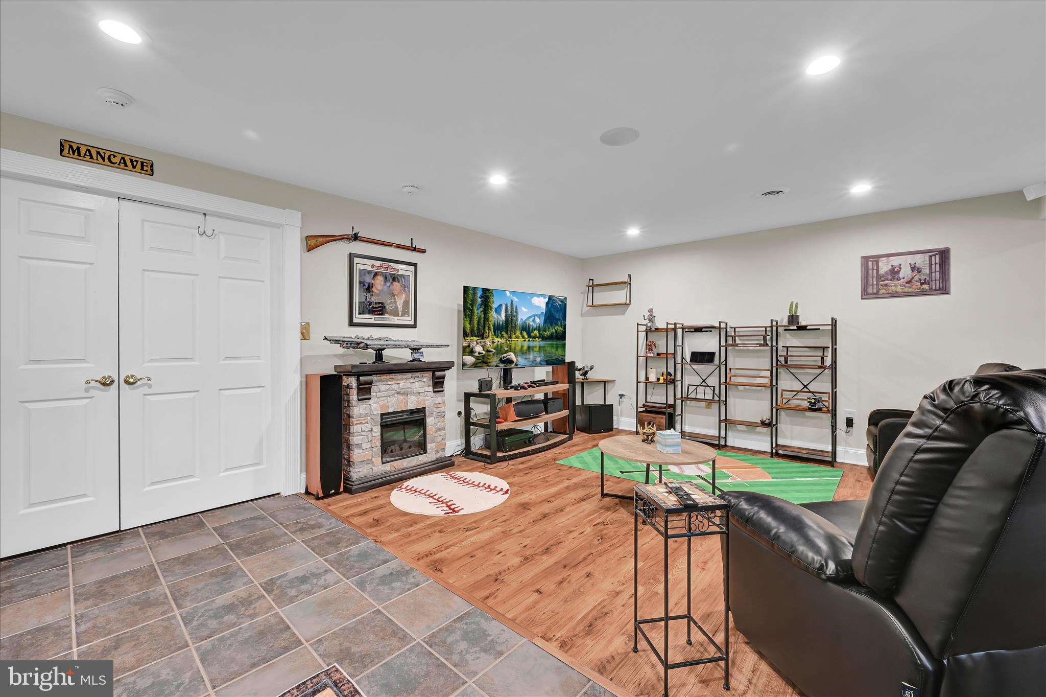 FRENCH CREEK - Residential