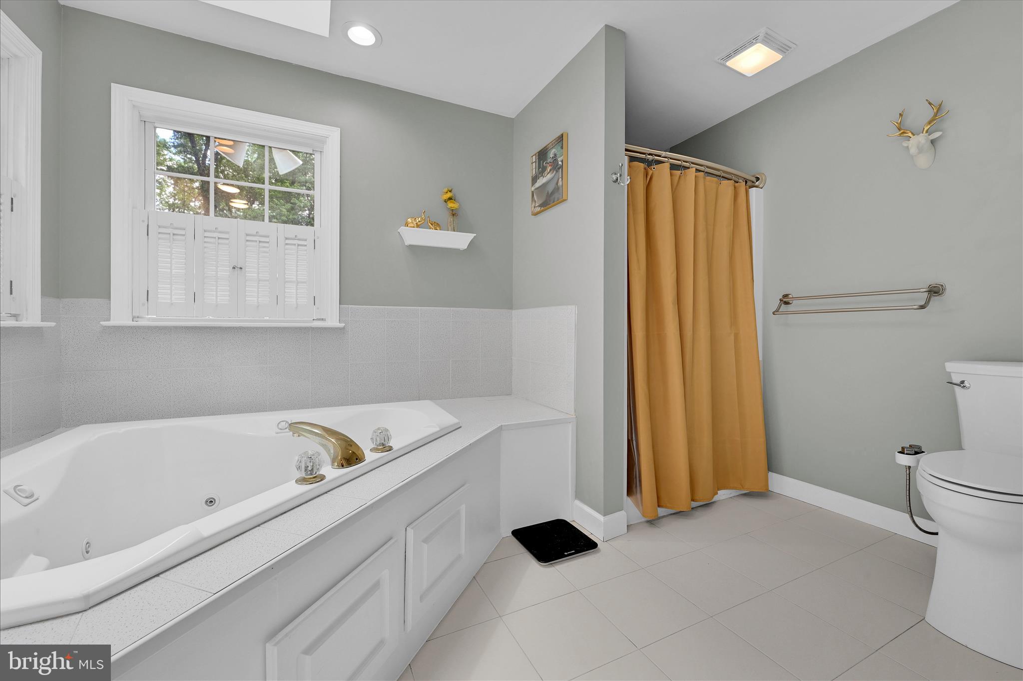 FRENCH CREEK - Residential