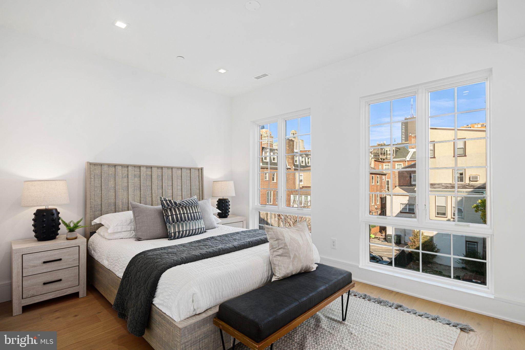 WASHINGTON SQ WEST - Residential