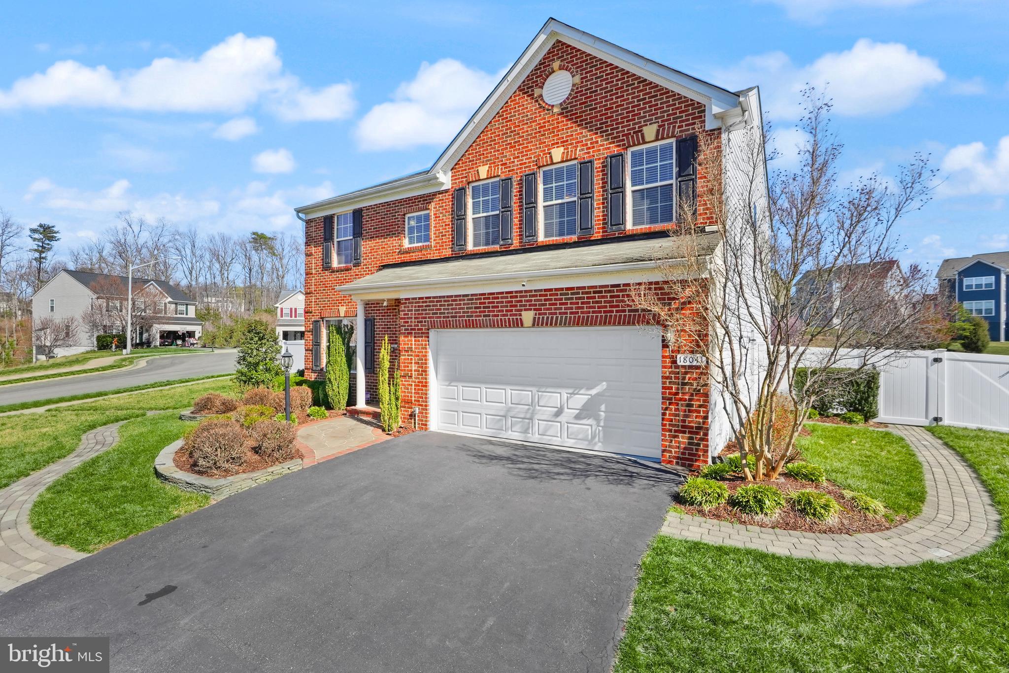 WAYSIDE VILLAGE - Residential