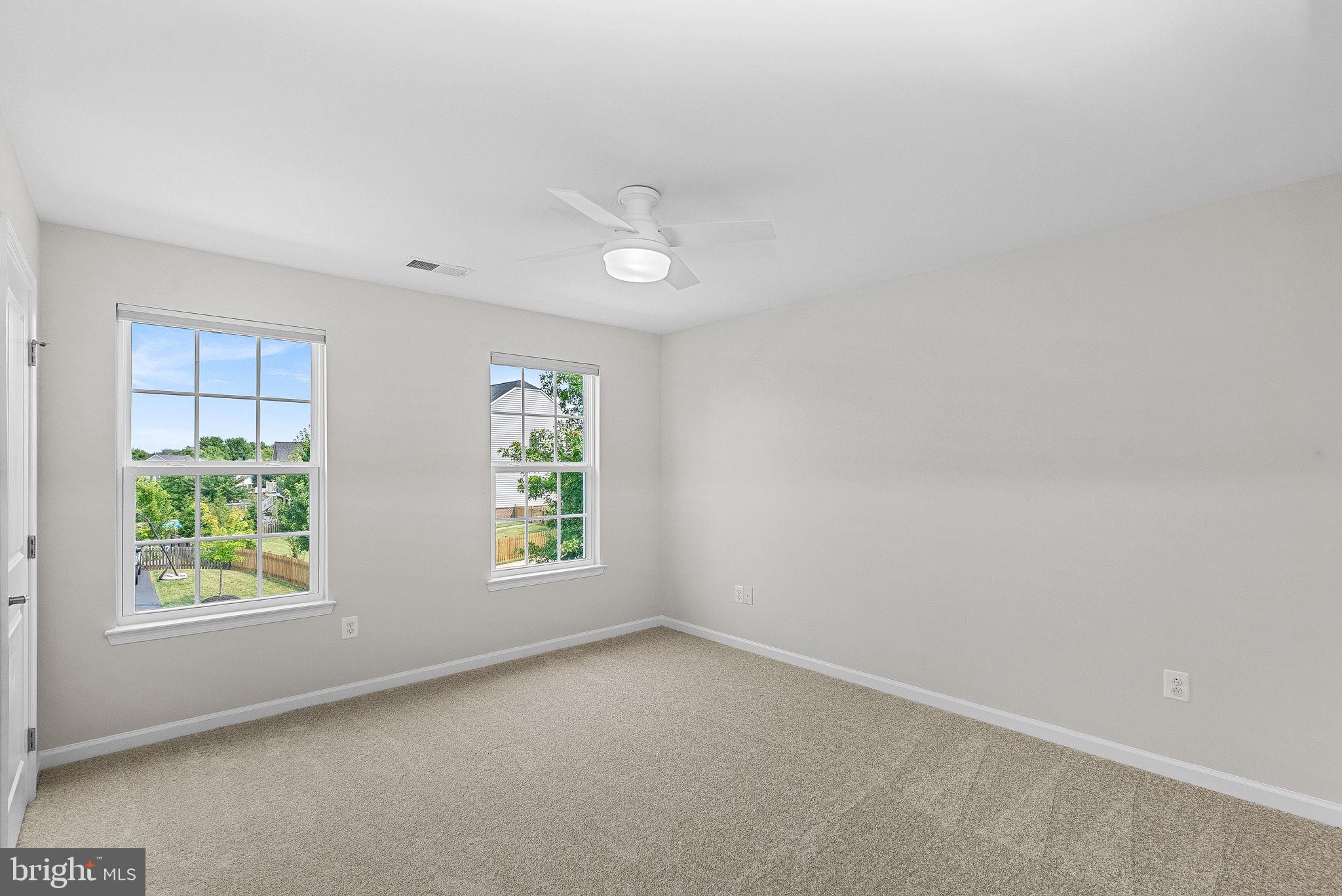 LOVETTSVILLE TOWN CENTER - Residential