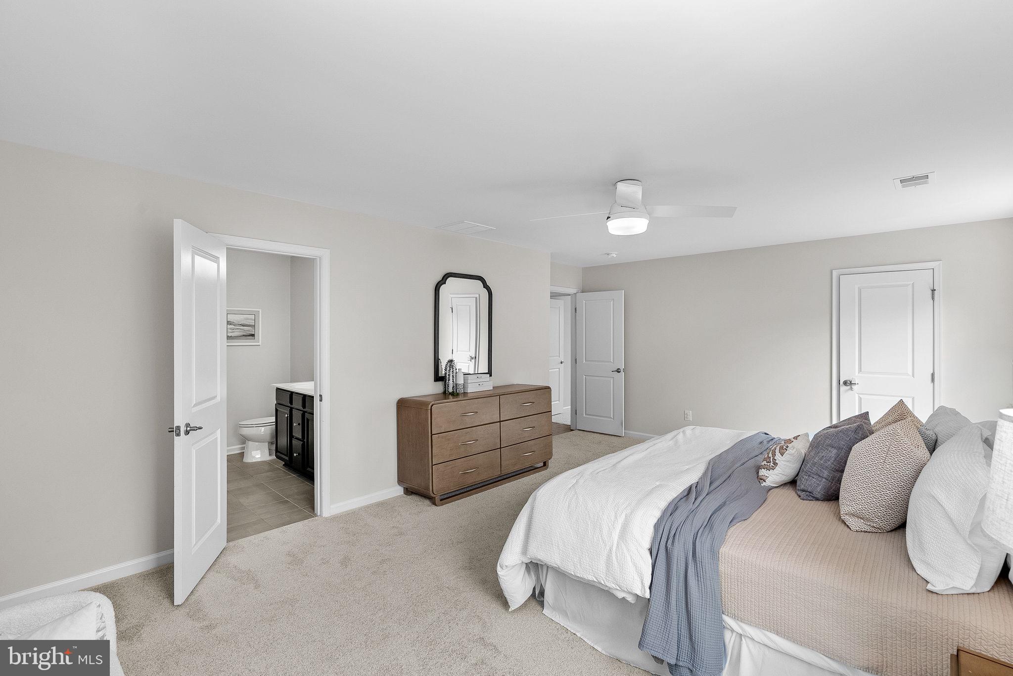 LOVETTSVILLE TOWN CENTER - Residential