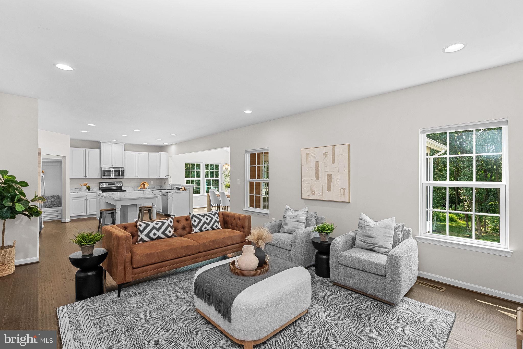 LOVETTSVILLE TOWN CENTER - Residential