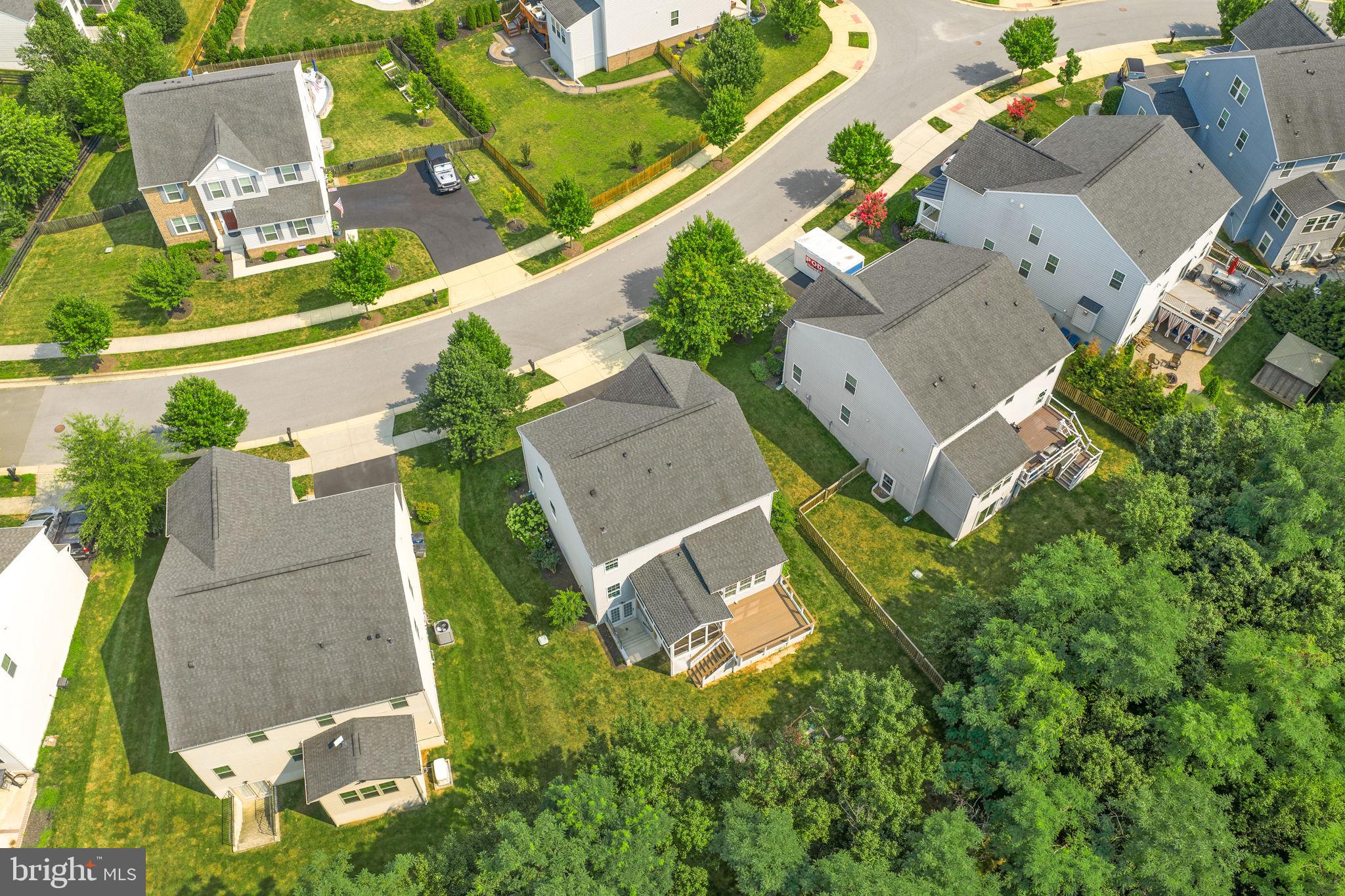 LOVETTSVILLE TOWN CENTER - Residential