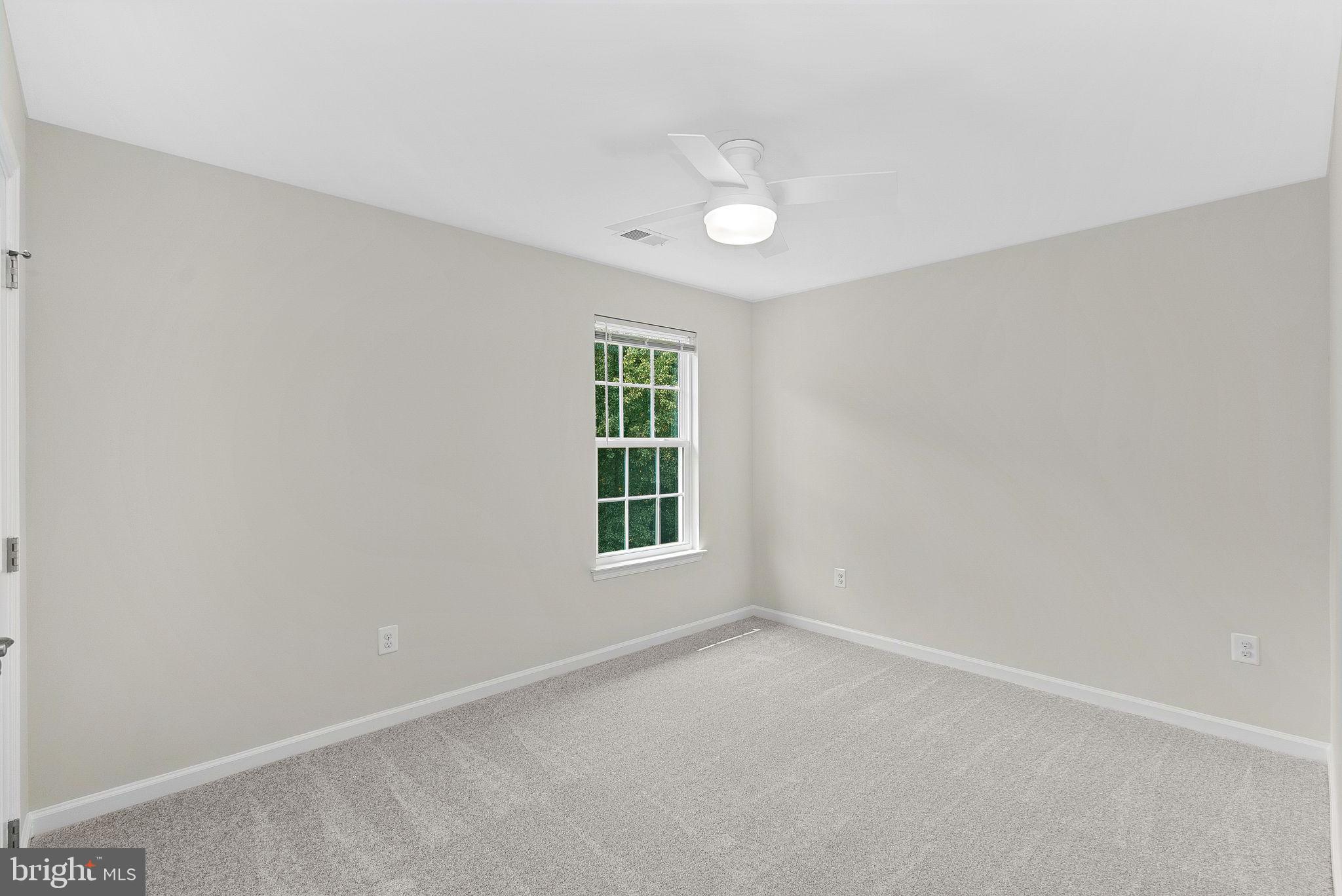 LOVETTSVILLE TOWN CENTER - Residential