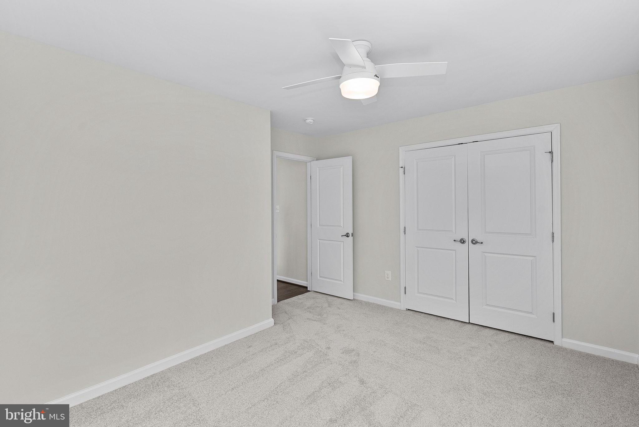 LOVETTSVILLE TOWN CENTER - Residential