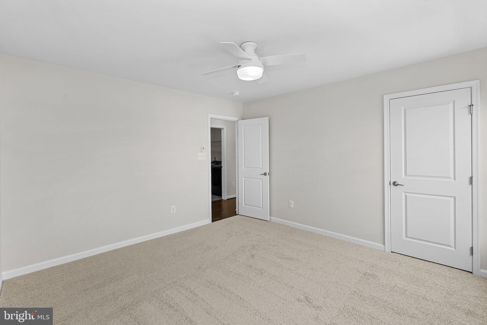 LOVETTSVILLE TOWN CENTER - Residential