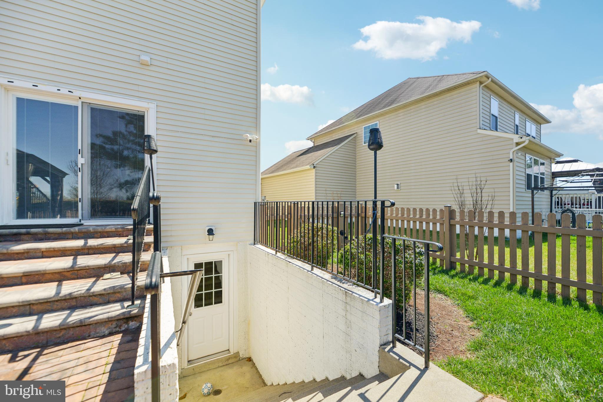 MEADOWS AT MORRIS FARM - Residential