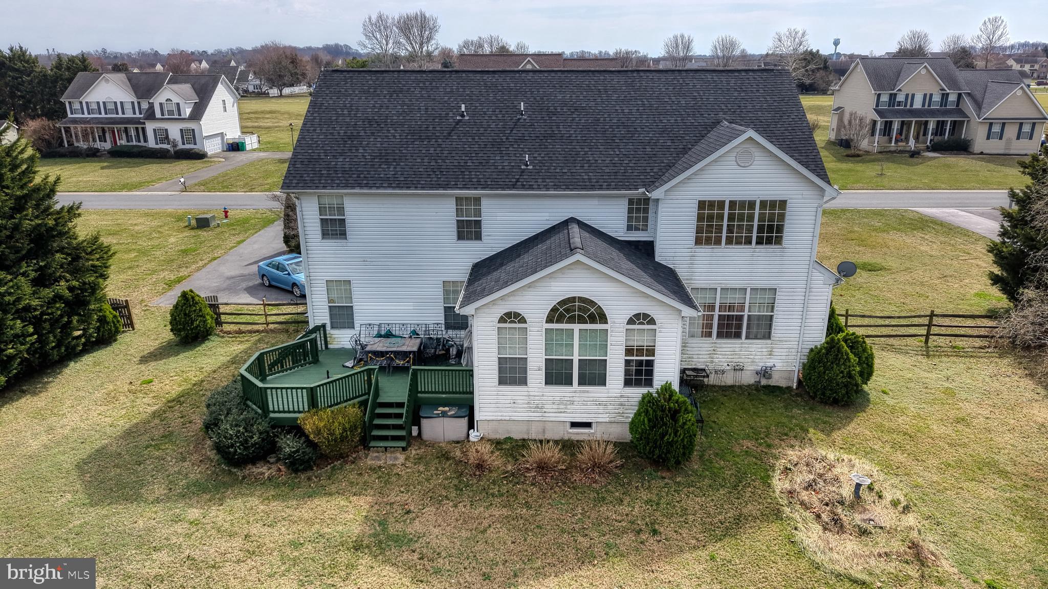 JONATHANS LANDING - Residential
